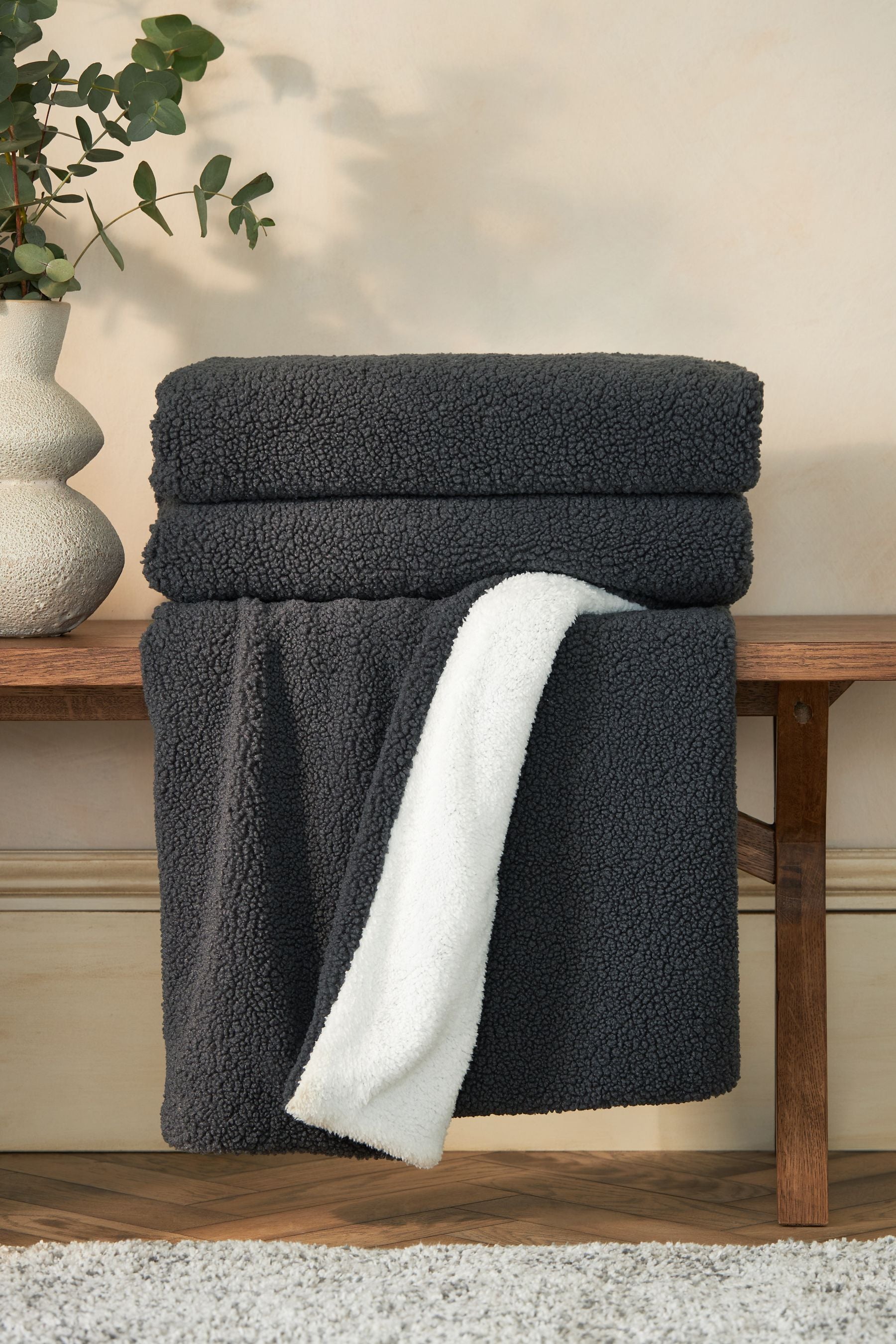 Charcoal Grey Oslo Teddy Borg Fleece Throw