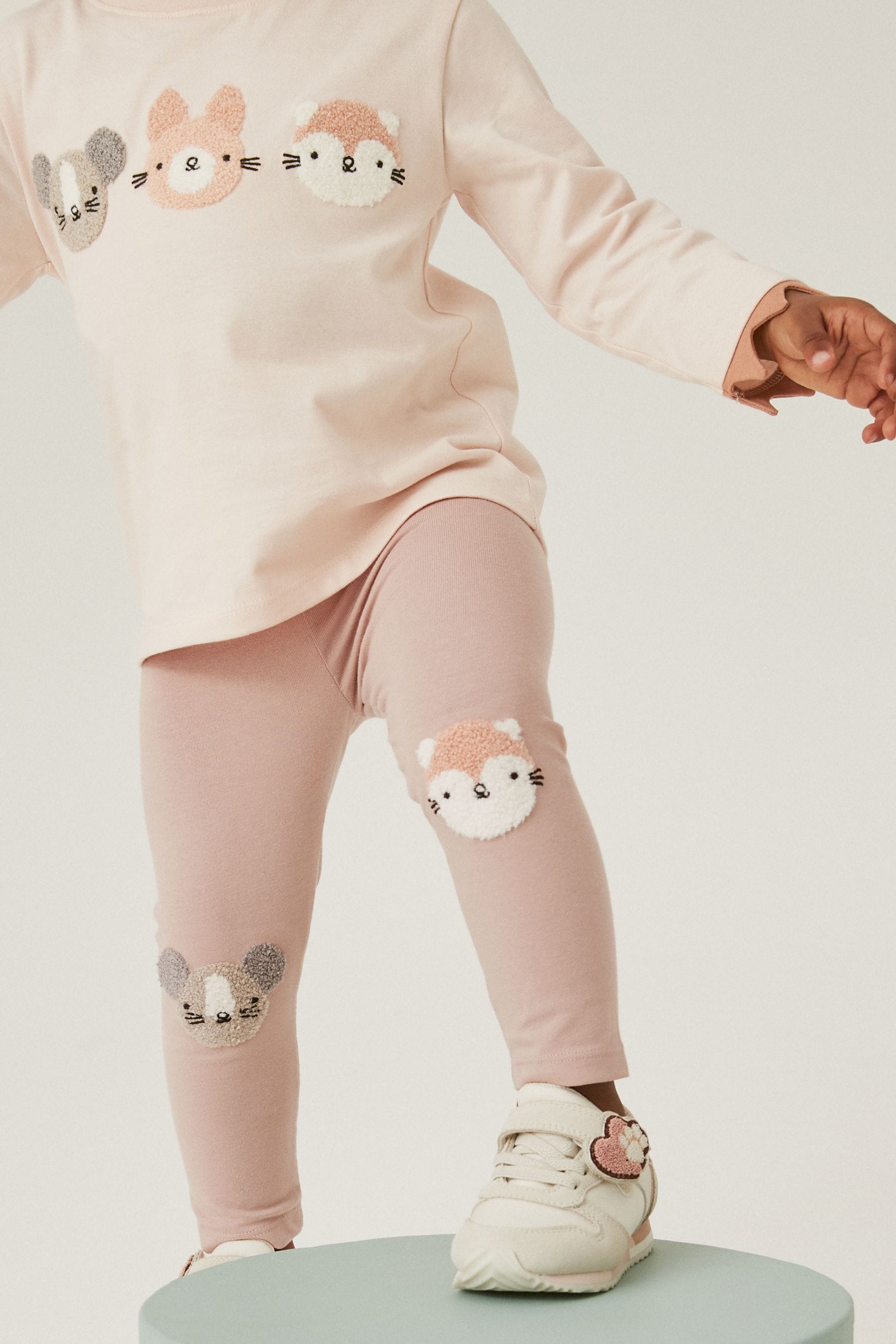 Pale Pink Cat Embroidered Leggings (3mths-7yrs)