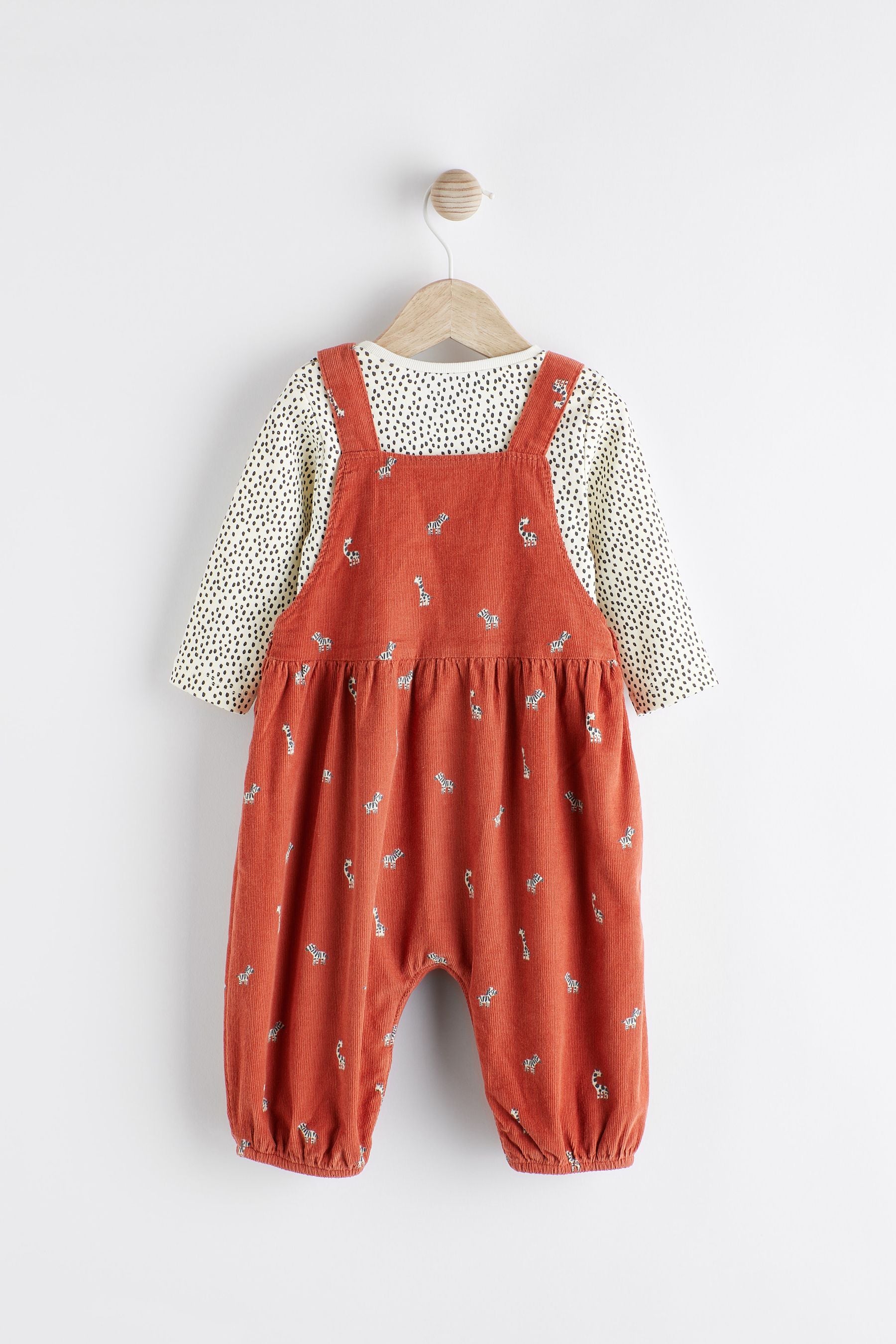 Rust Brown Baby 2pc Baby Dungaree & Bodysuit Set (0mths-2yrs)