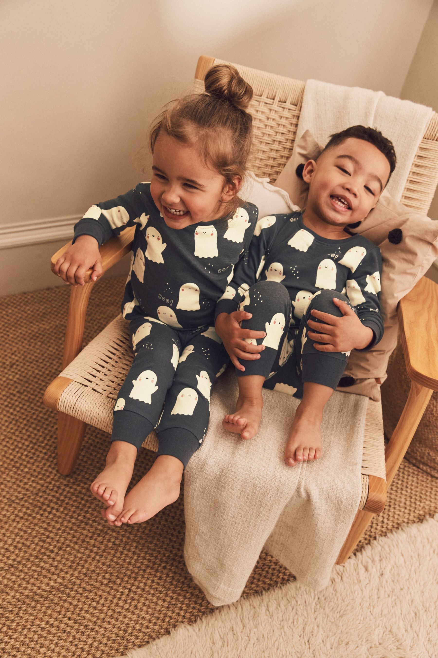 Grey Glow In The Dark Ghost Halloween Pyjamas (9mths-12yrs)