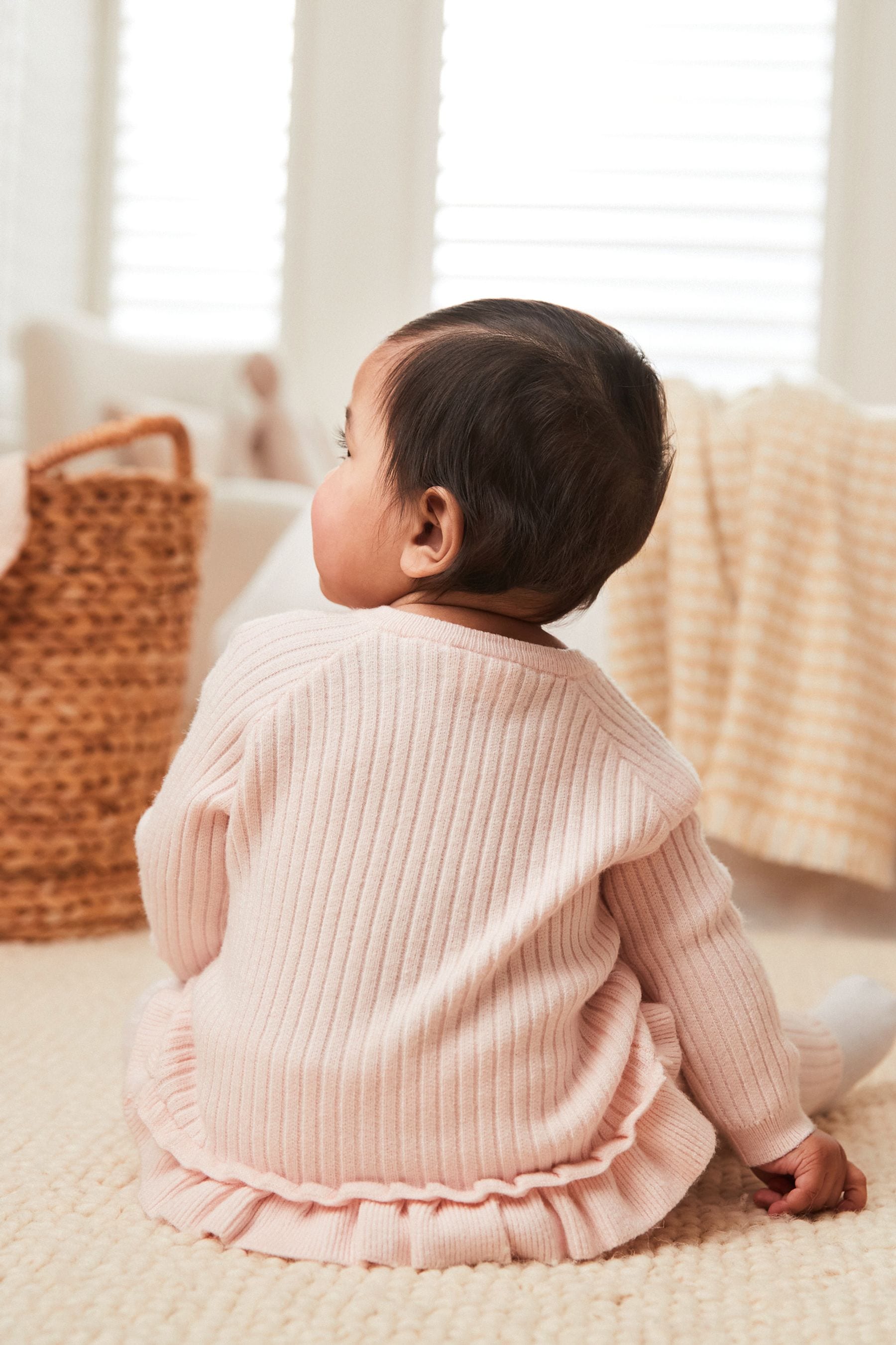 Pale Pink Knitted Baby 2 Piece Set (0mths-2yrs)