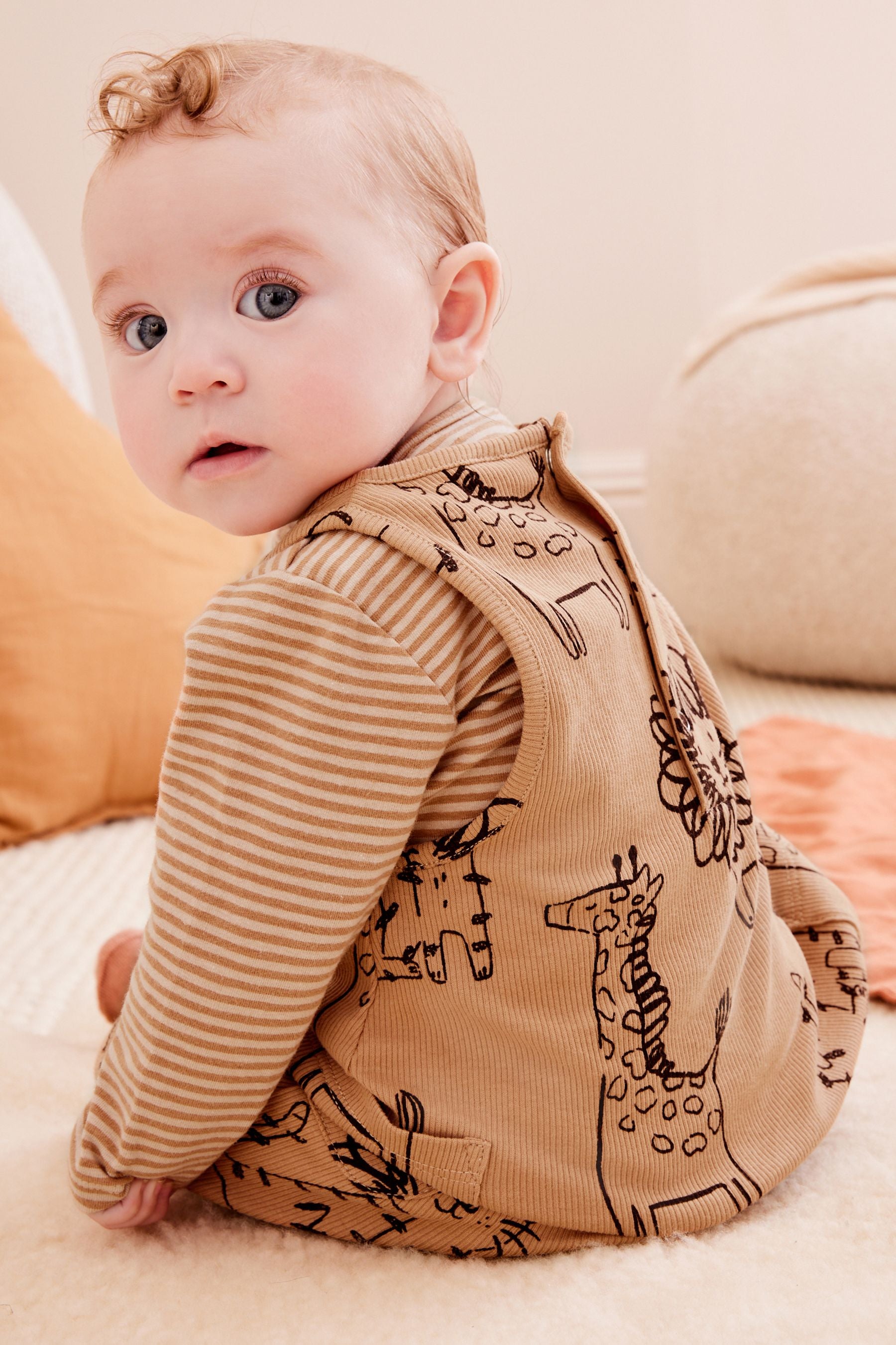 Rust Brown Safari Print Baby Dungarees And Bodysuit Set (0mths-3yrs)