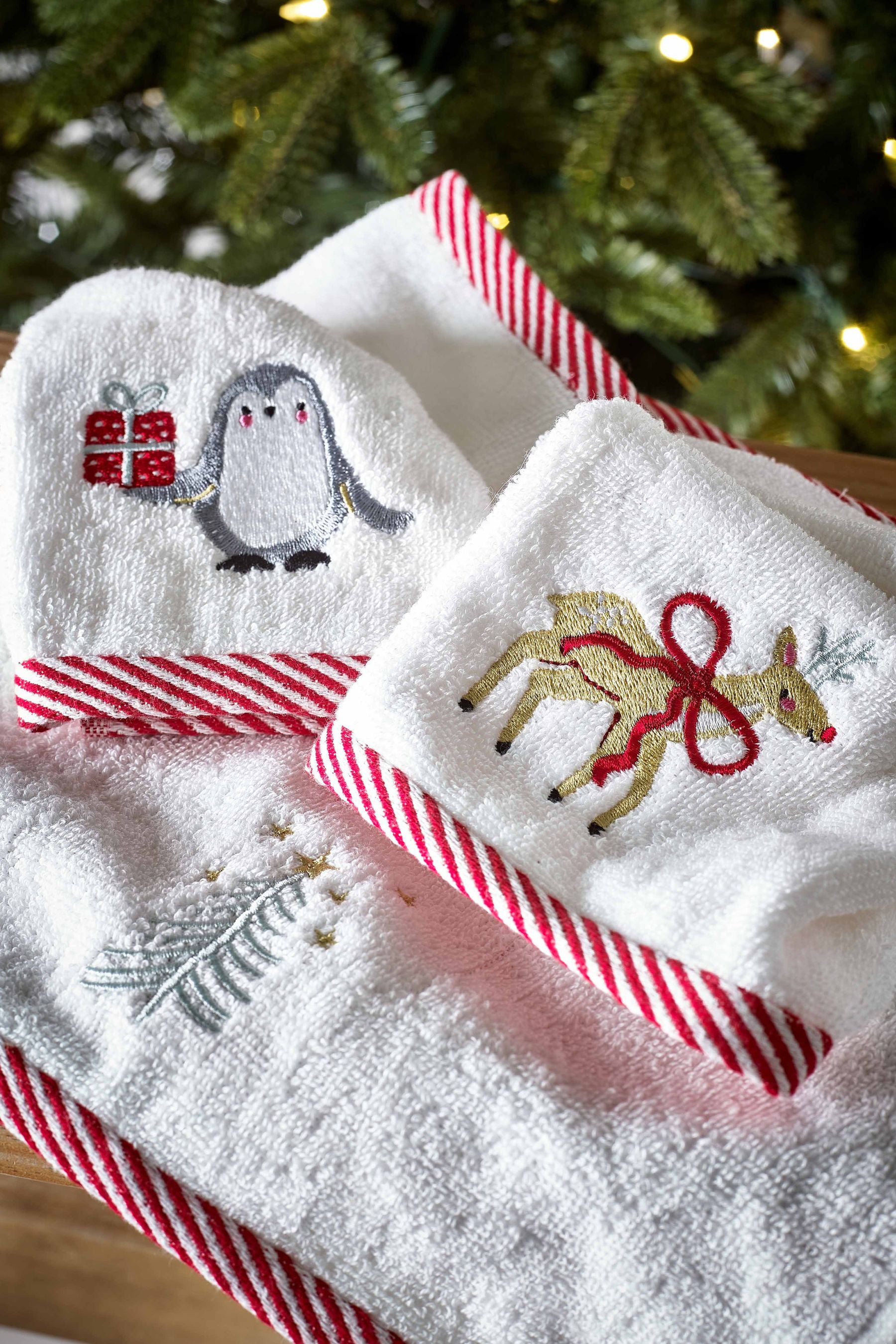 White 3 Pack Christmas Cotton Face Cloths