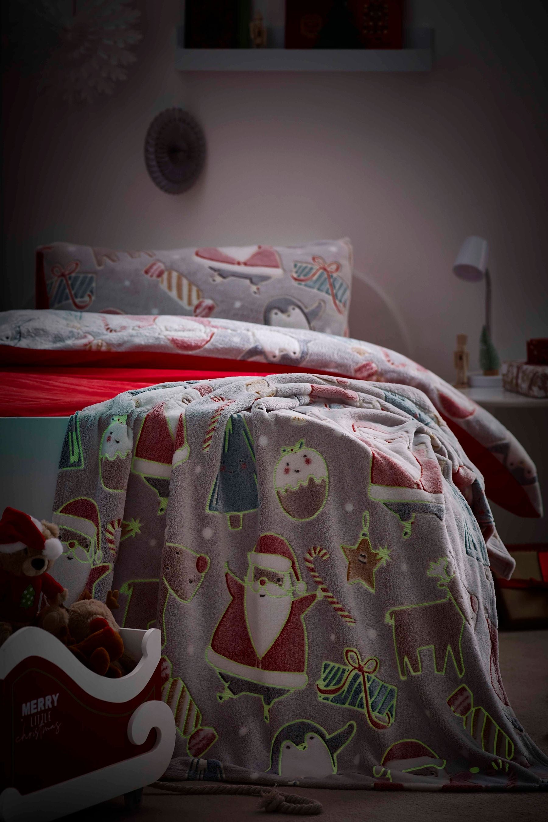 Multi Teddy Glow in the Dark Christmas Fleece Throw