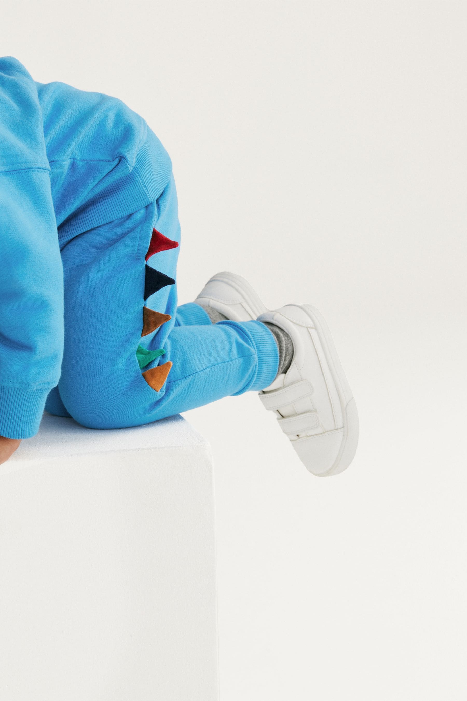 Blue Dinosaur Character Sweatshirt and Jogger Set (3mths-7yrs)