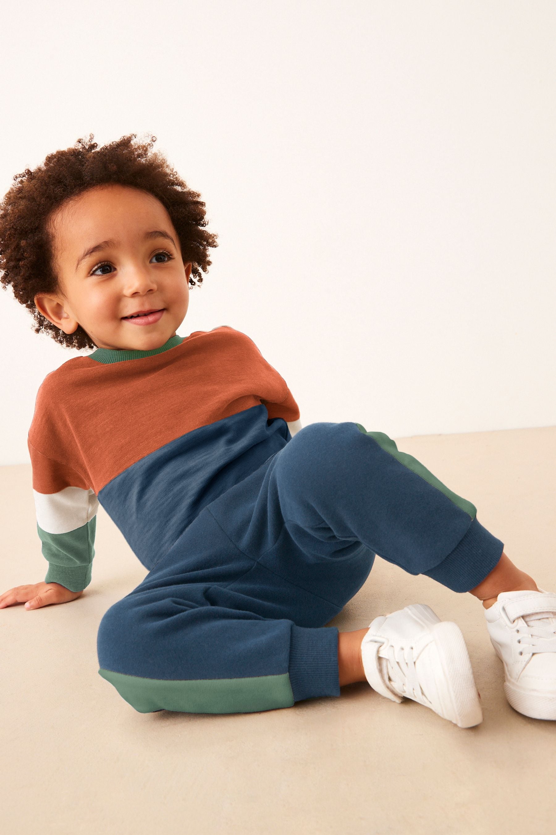 Rust/Navy Long Sleeve Cosy Colourblock T-Shirt and Joggers Set (3mths-7yrs)