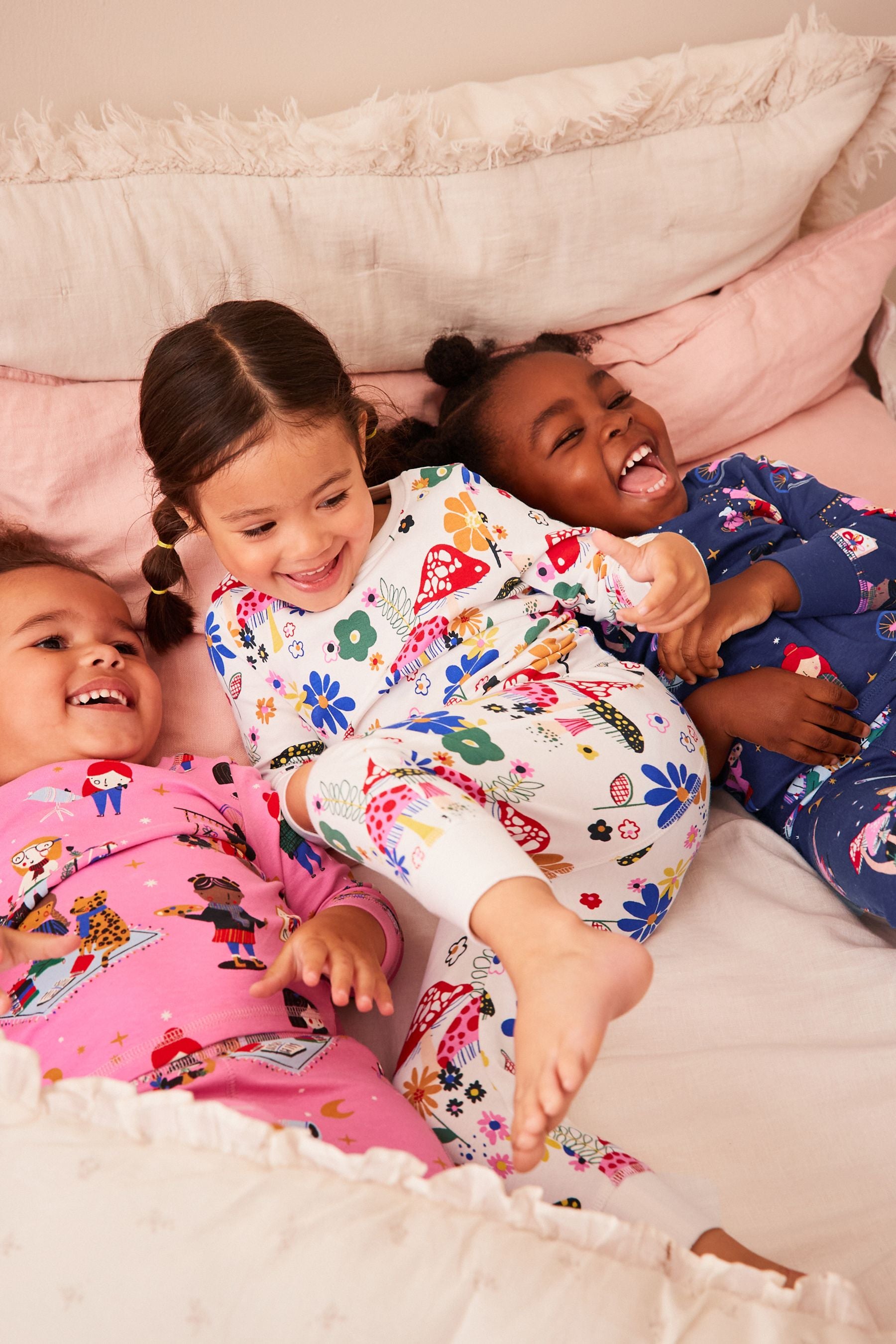 Multi Girl Print 3 Pack Long Sleeve Printed Pyjamas (9mths-8yrs)