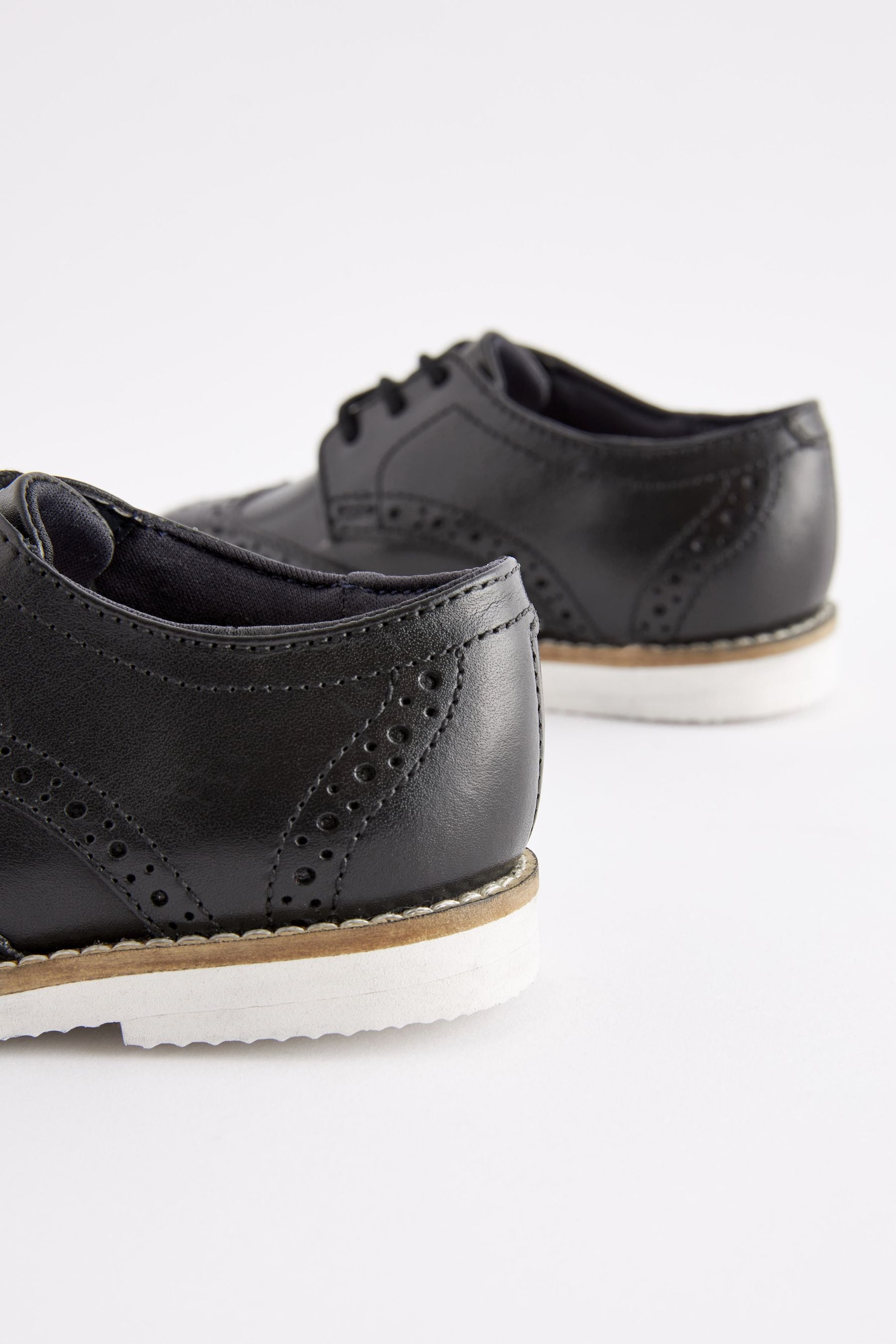 Black/White Smart Leather Brogues Shoes