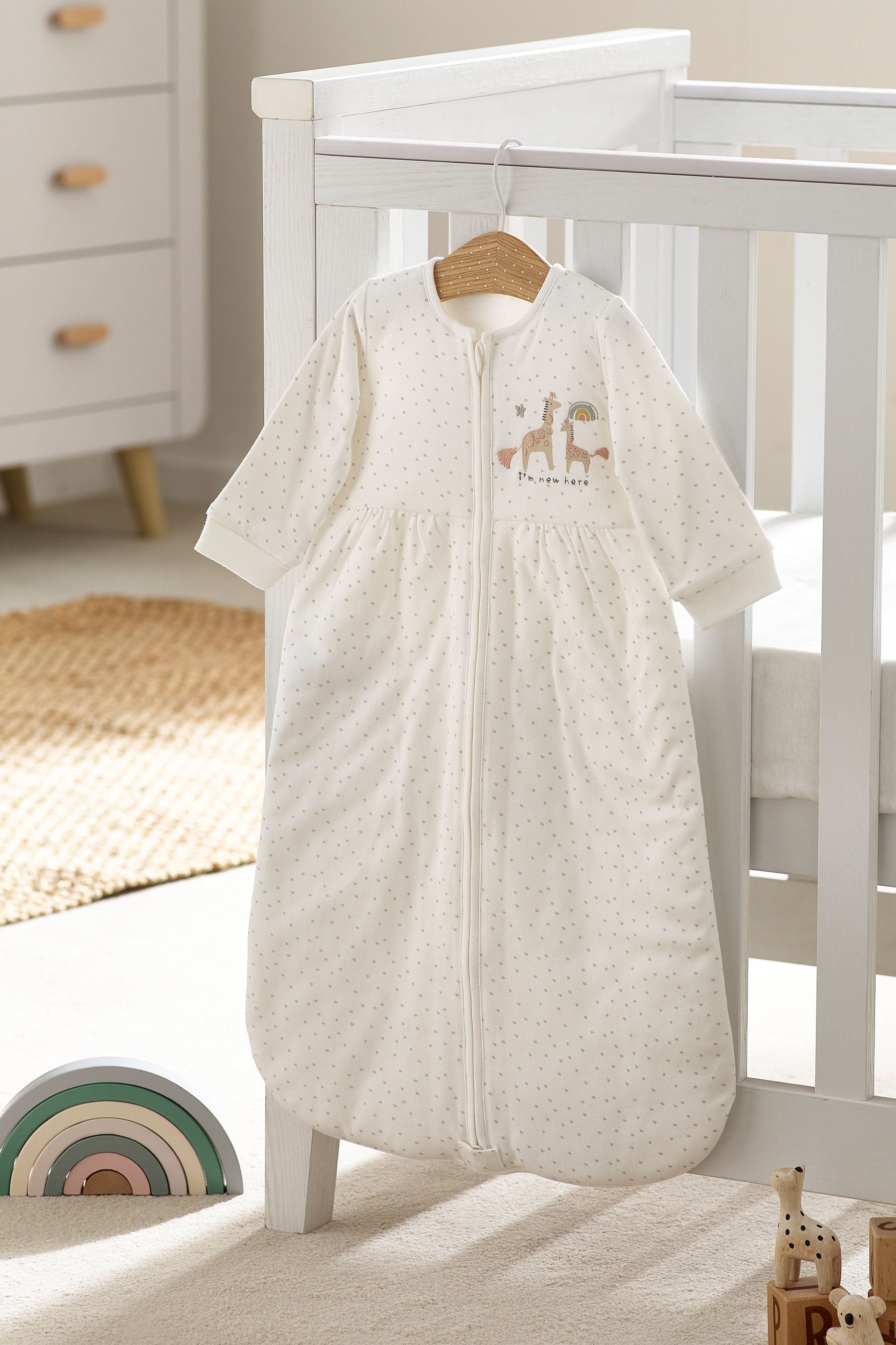 White I'm New Here Baby 100% Cotton Long Sleeve 2.5 Tog Sleep Bag