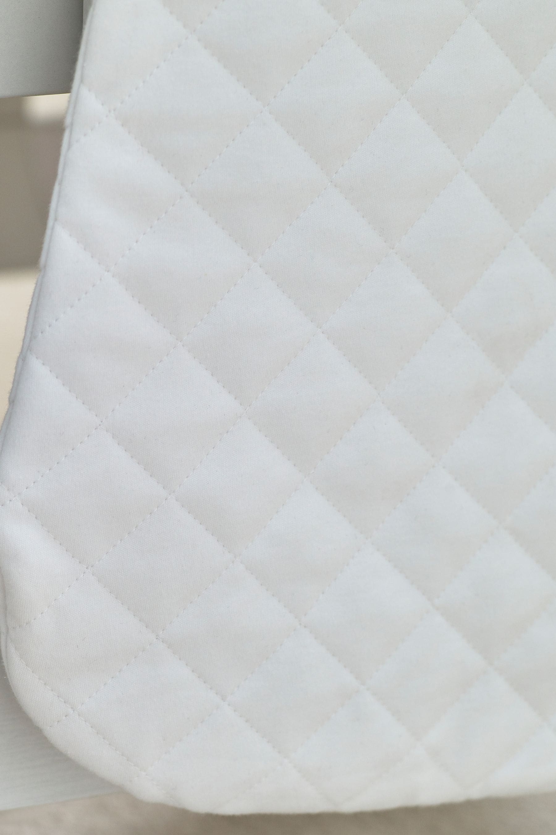 White Quilted 2.5 Tog Baby 100% Cotton Sleep Bag