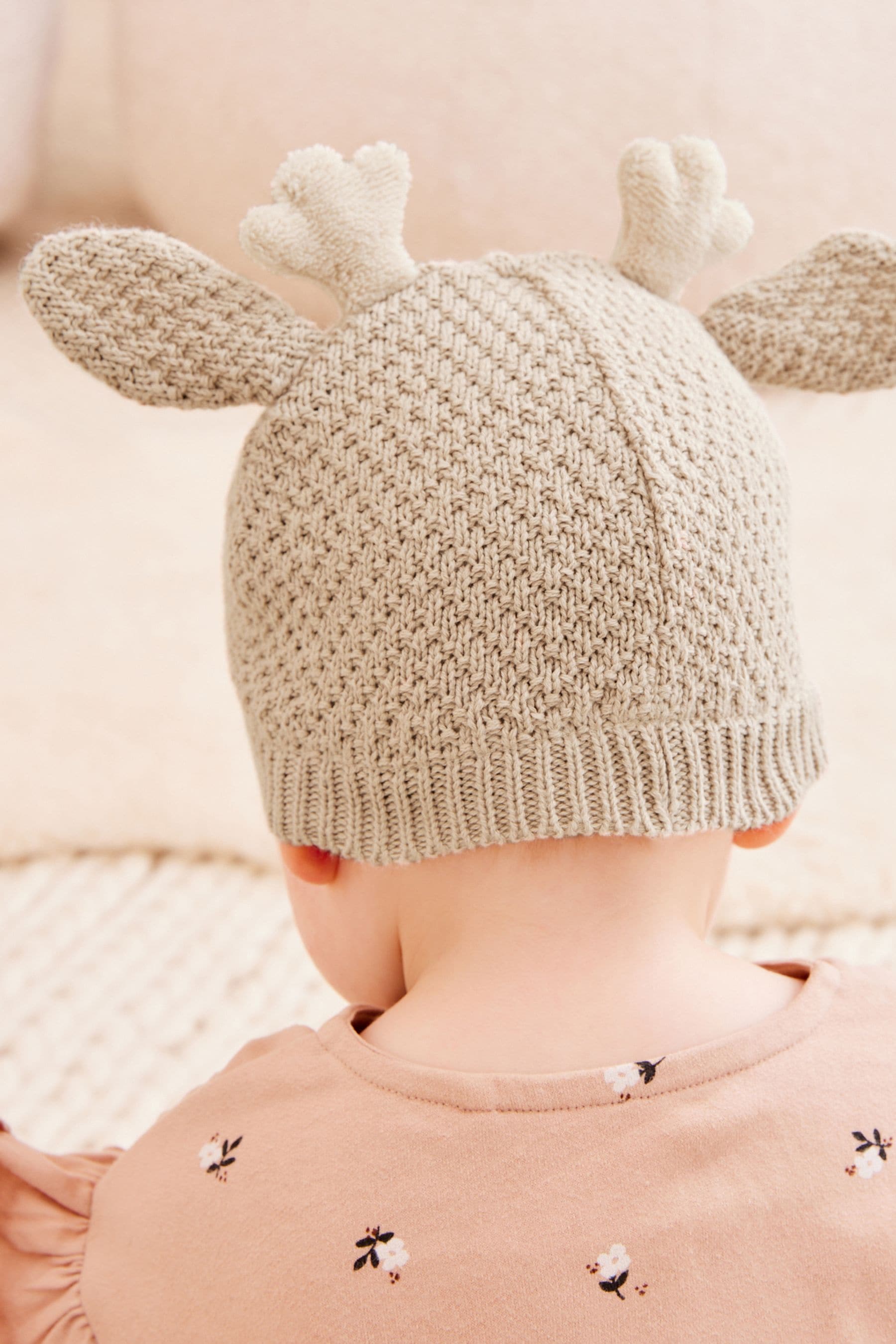 Beige Brown Reindeer Knit Hat (0mths-2yrs)