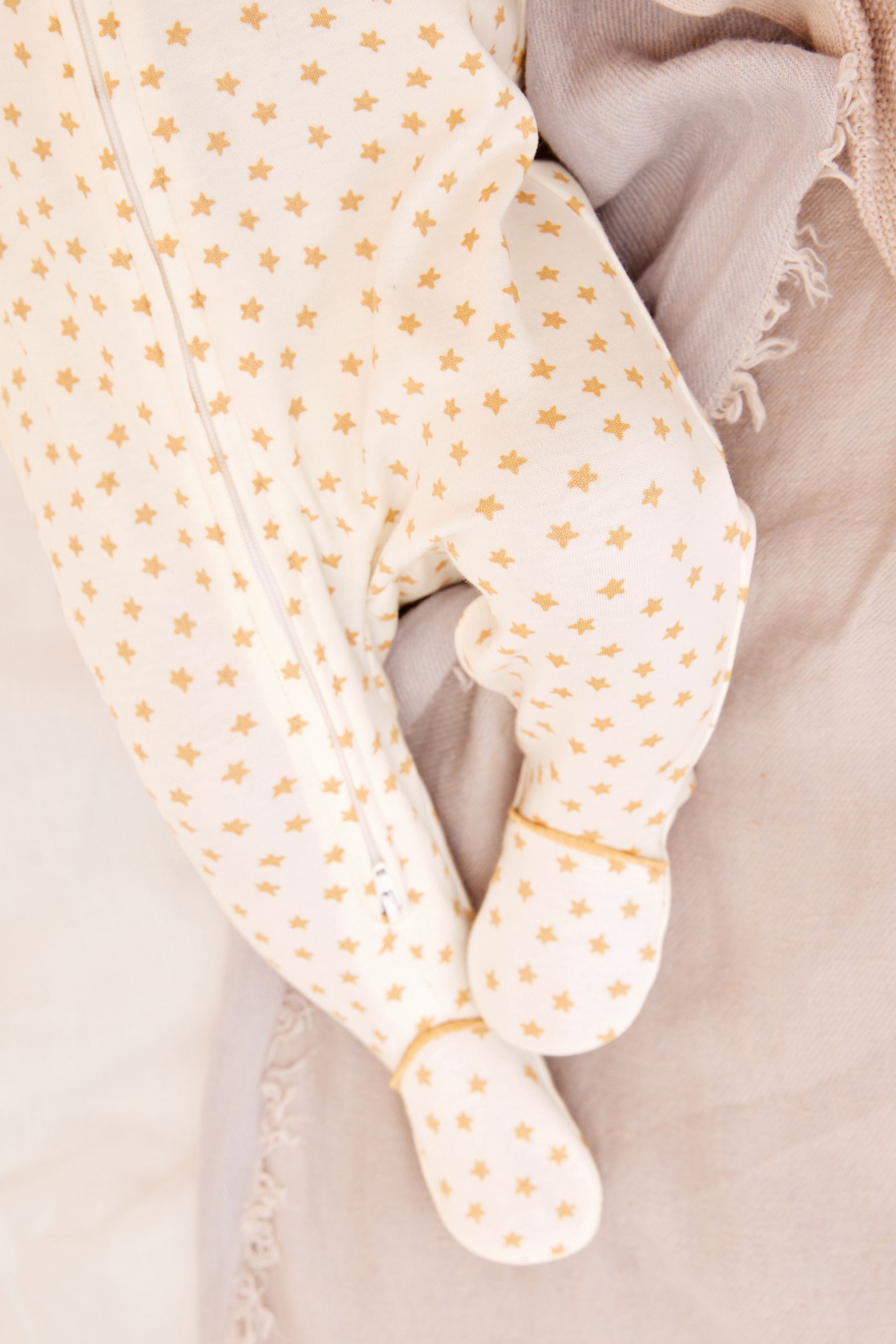 White Star Print Baby Sleepsuit 1 Pack (0-2yrs)