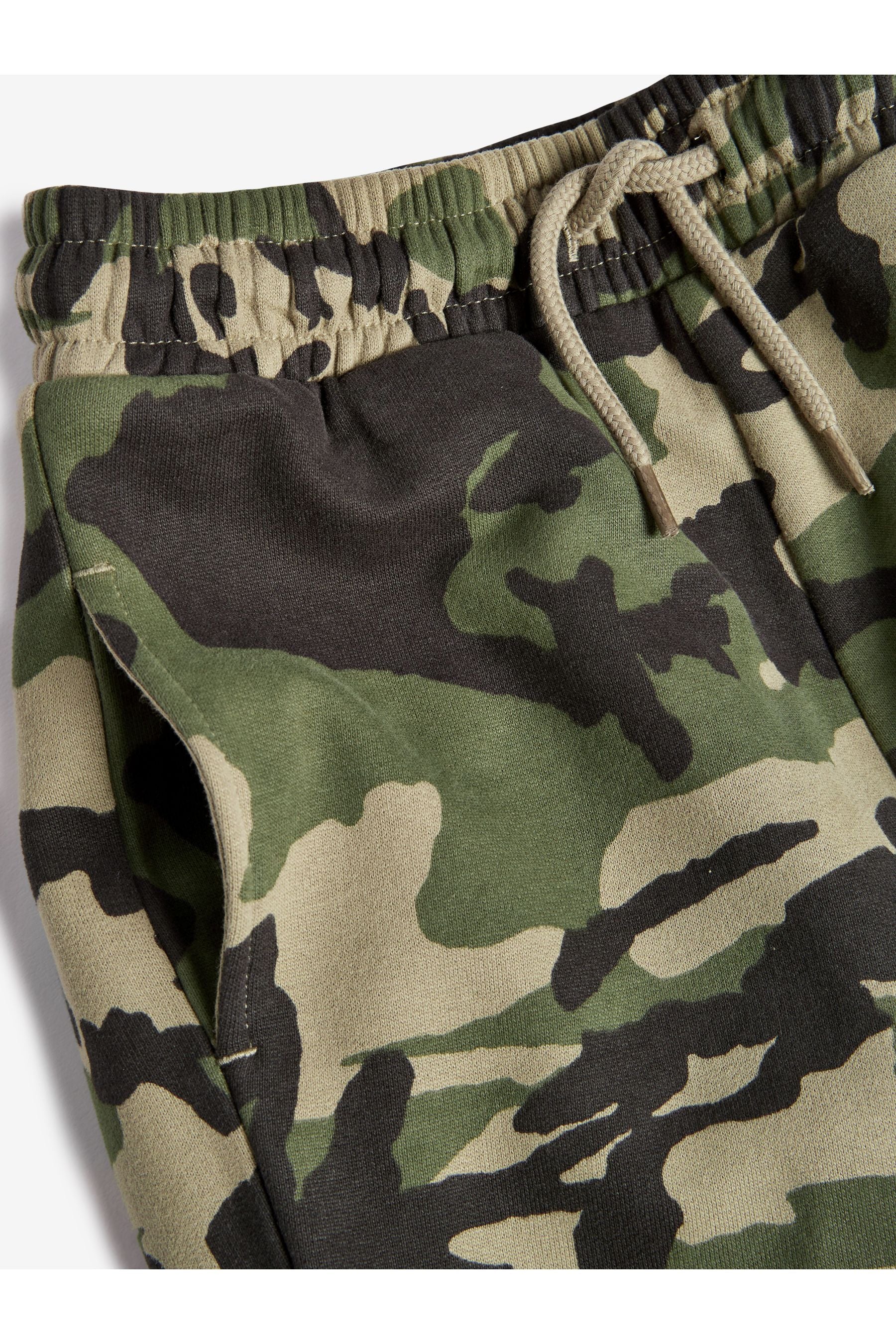 Camouflage Colourblock Jogger And T-Shirt Set (3-16yrs)