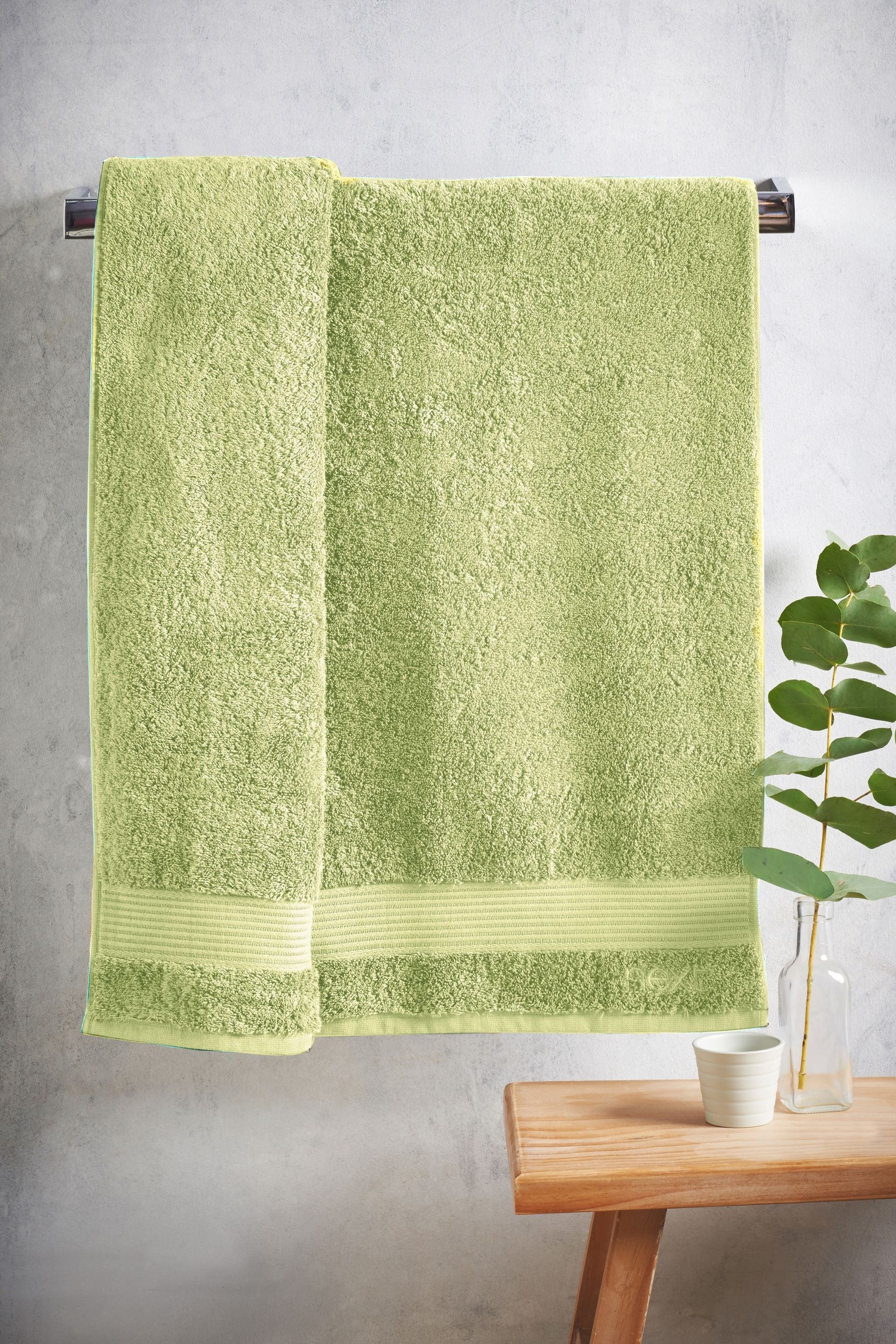 Apple Green Egyptian Cotton Towel