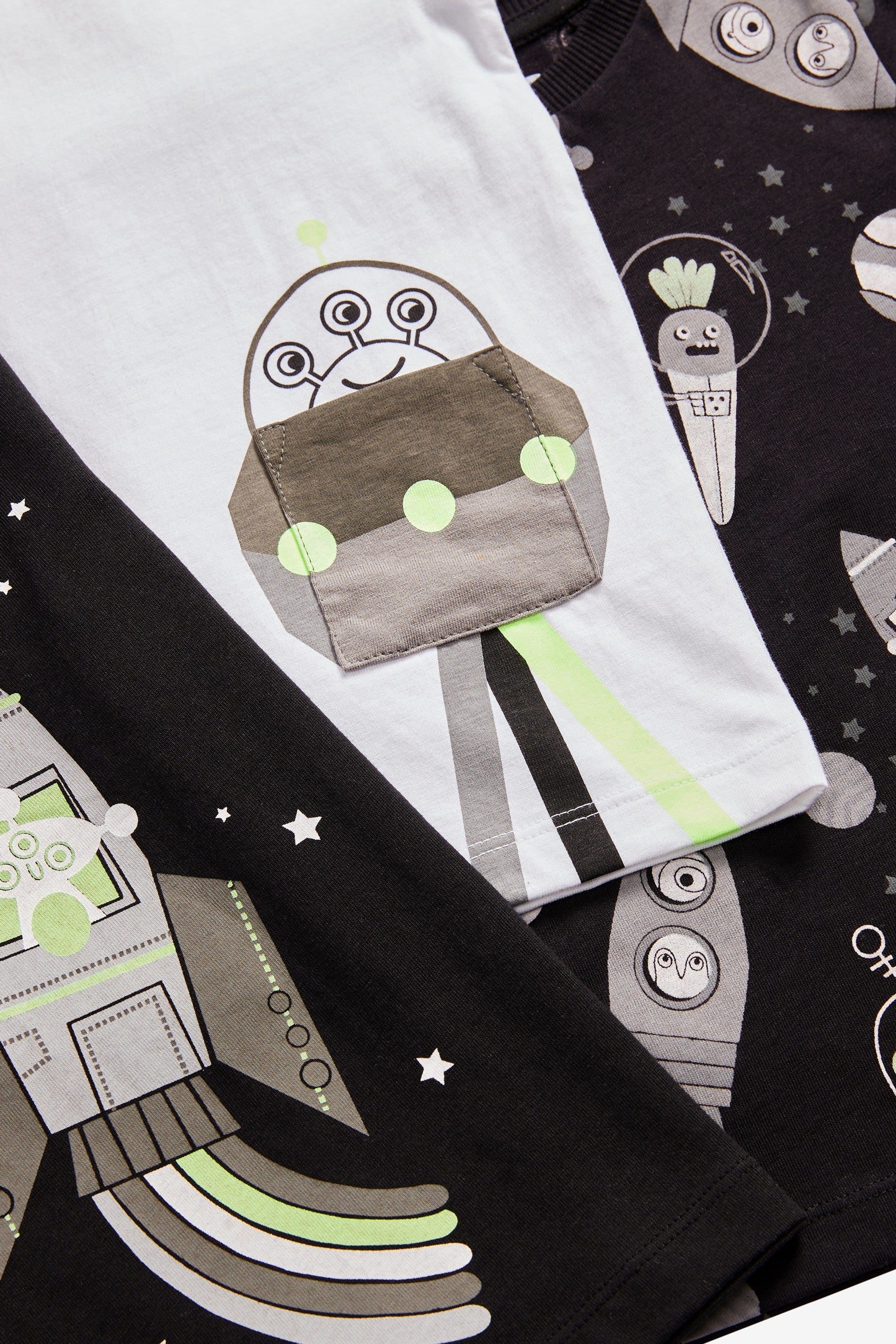 Black/White 3 Pack Alien Short Sleeve T-Shirts (3mths-7yrs)