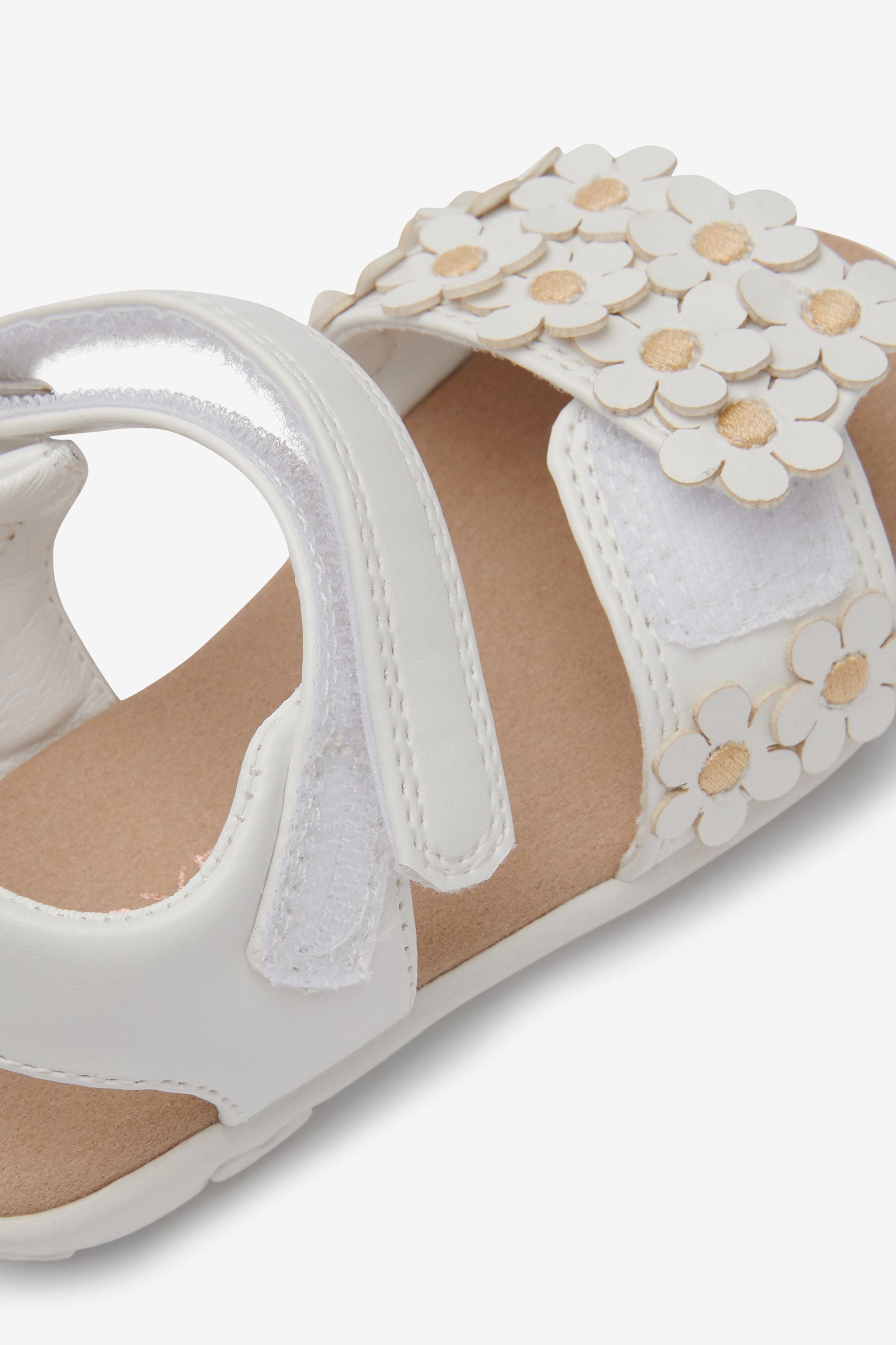 White Daisy Adjustable Flower Strap Sandals