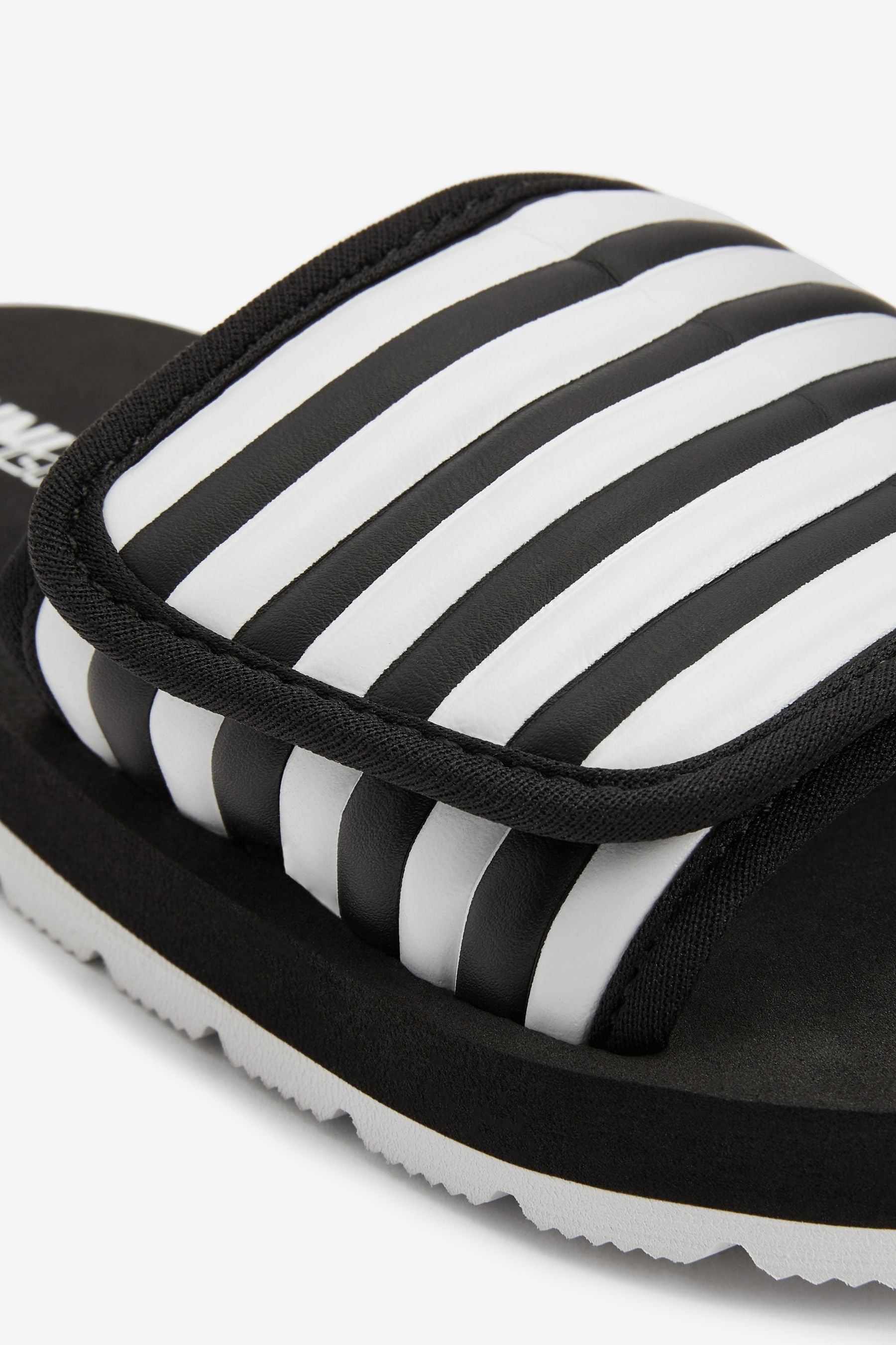 Black/White Sliders