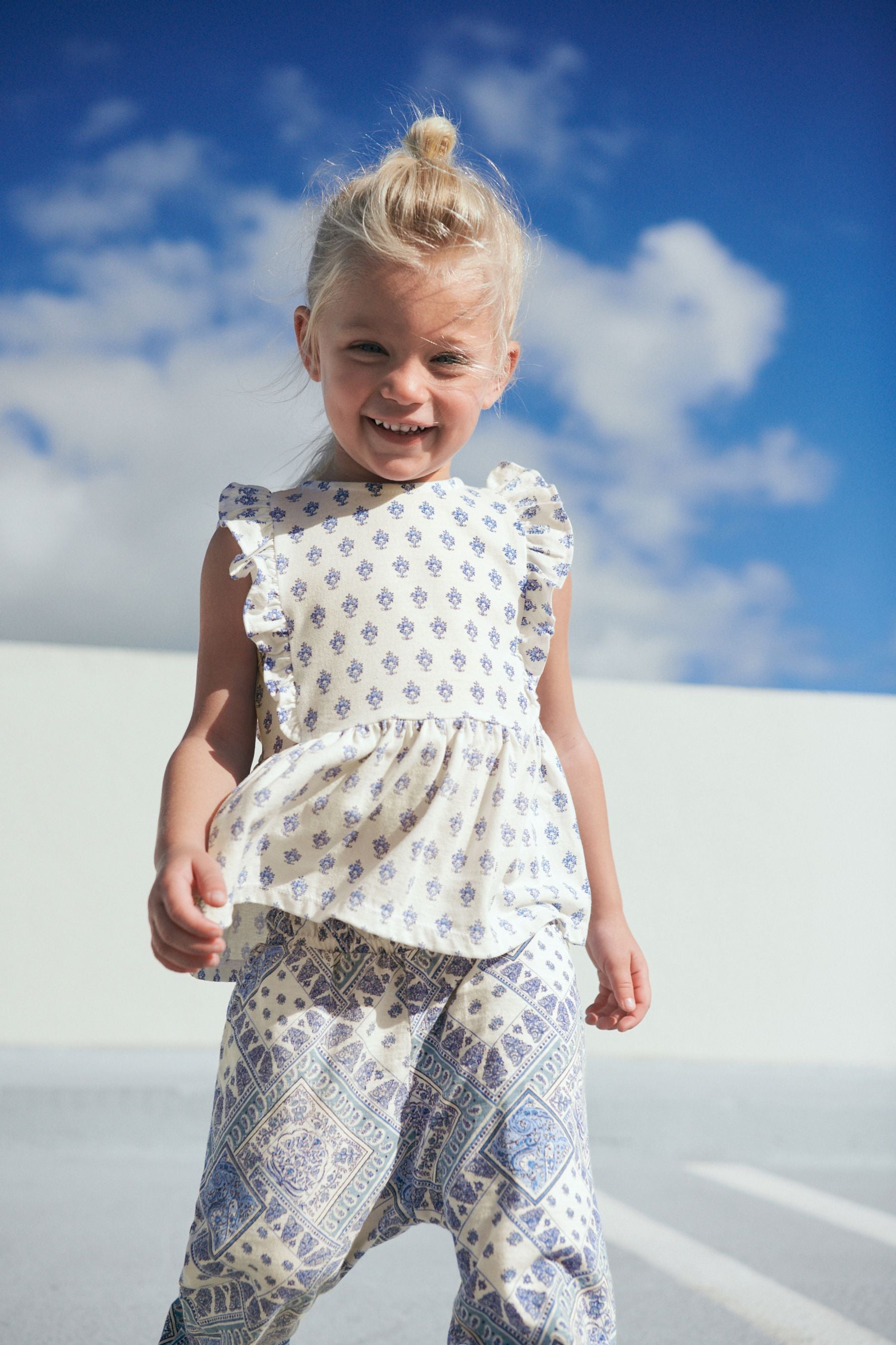 Blue/White Geo Vest and Trousers Set (3mths-7yrs)