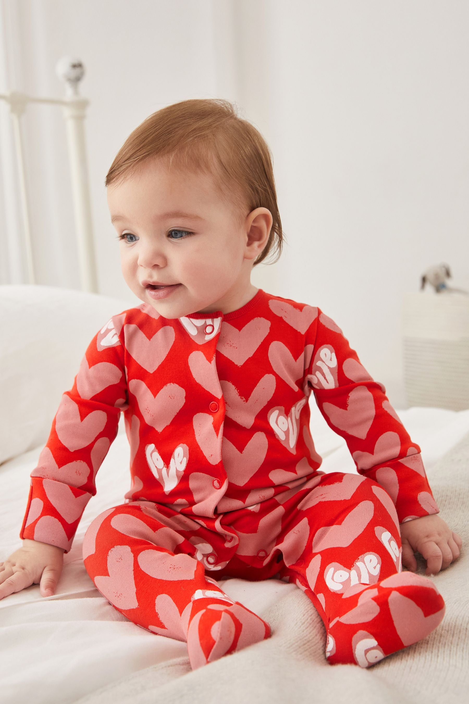 Red Heart Baby Single Sleepsuit (0mths-2yrs)