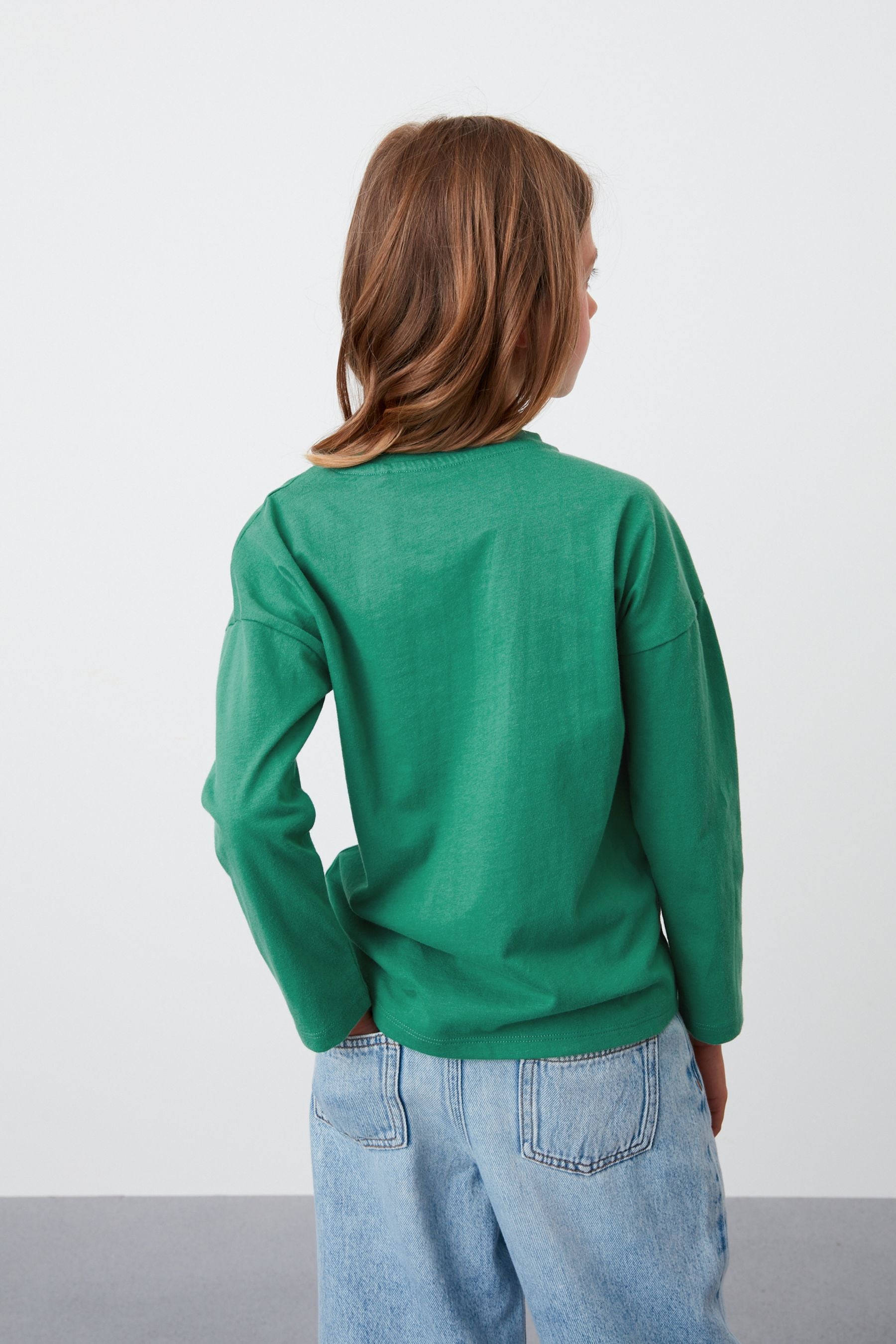 Green Basic Long Sleeve T-Shirt (3-16yrs)