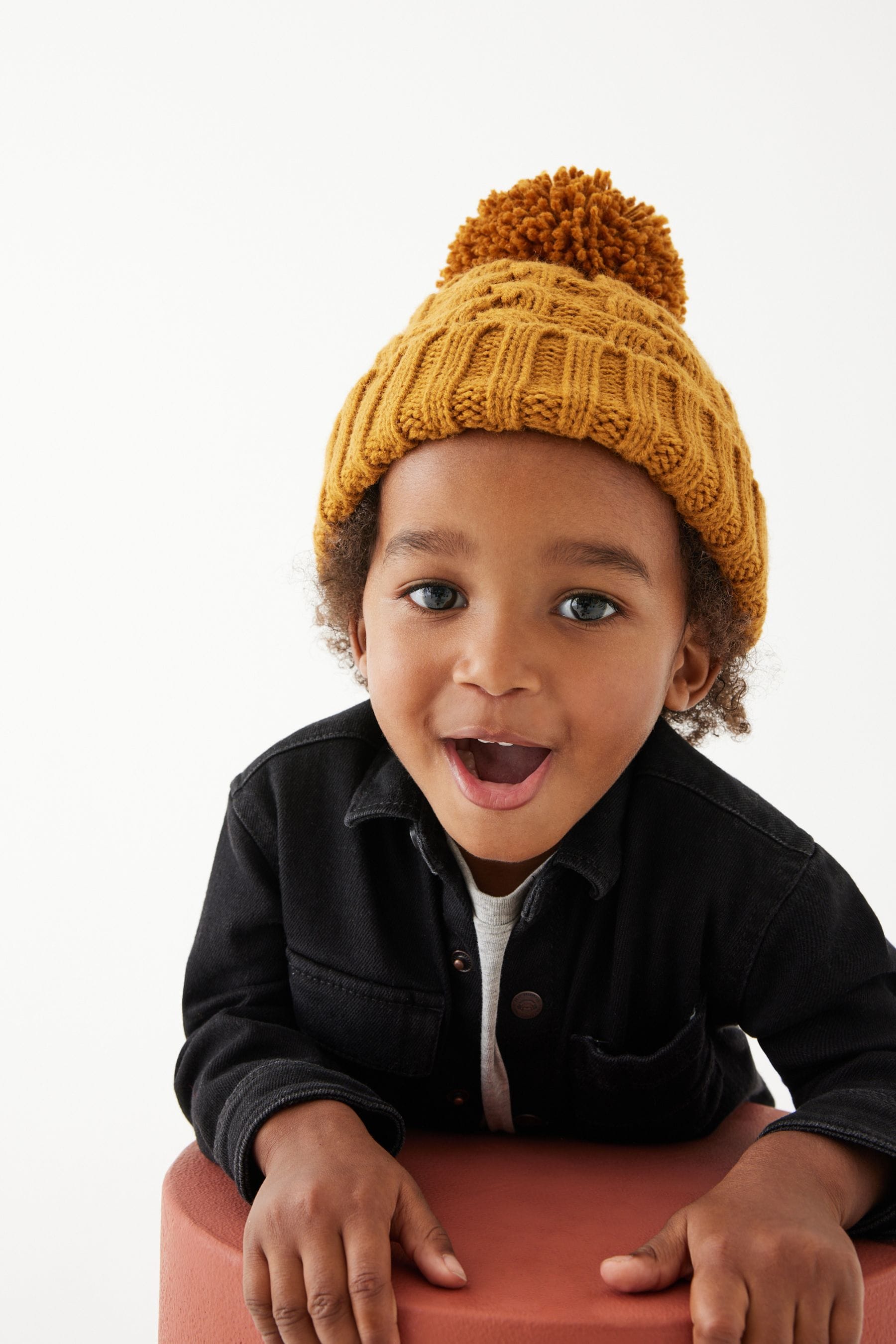 Ochre Yellow Hat And Mittens Set (3mths-6yrs)