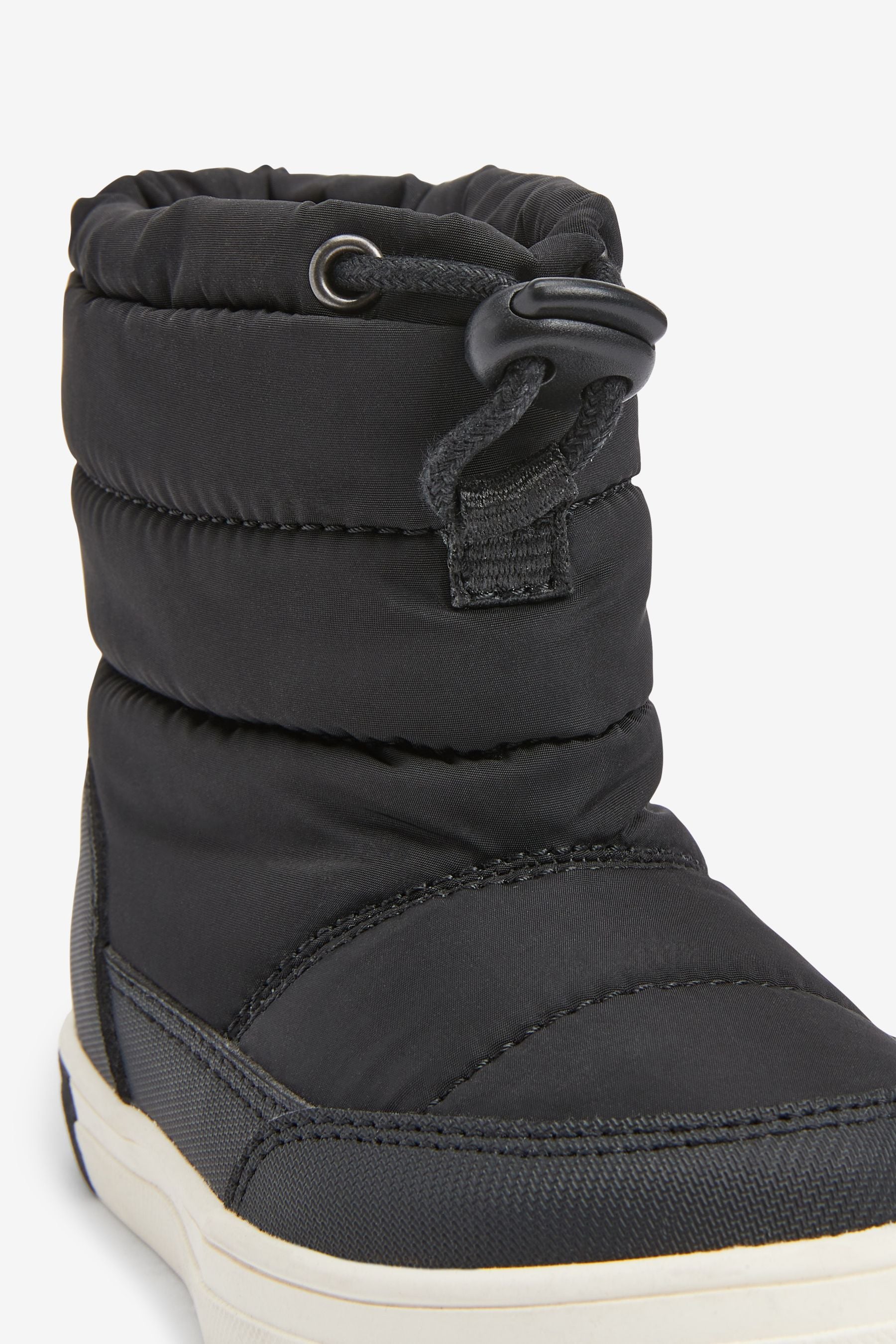 Black Thermal Thinsulate Lined Quilted Water Resistant Boots