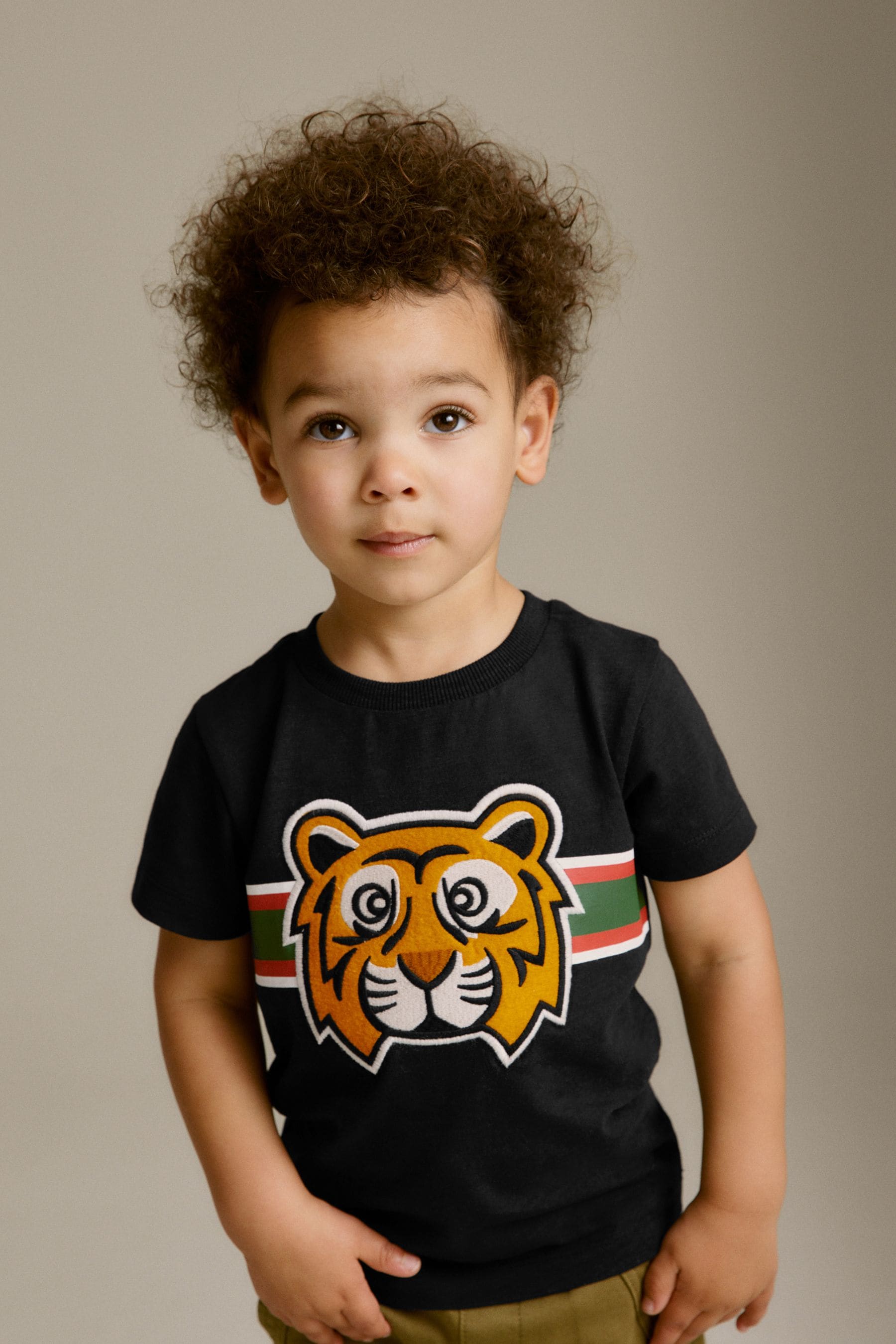 Black Appliquééé Character Short Sleeve T-Shirt (3mths-7yrs)