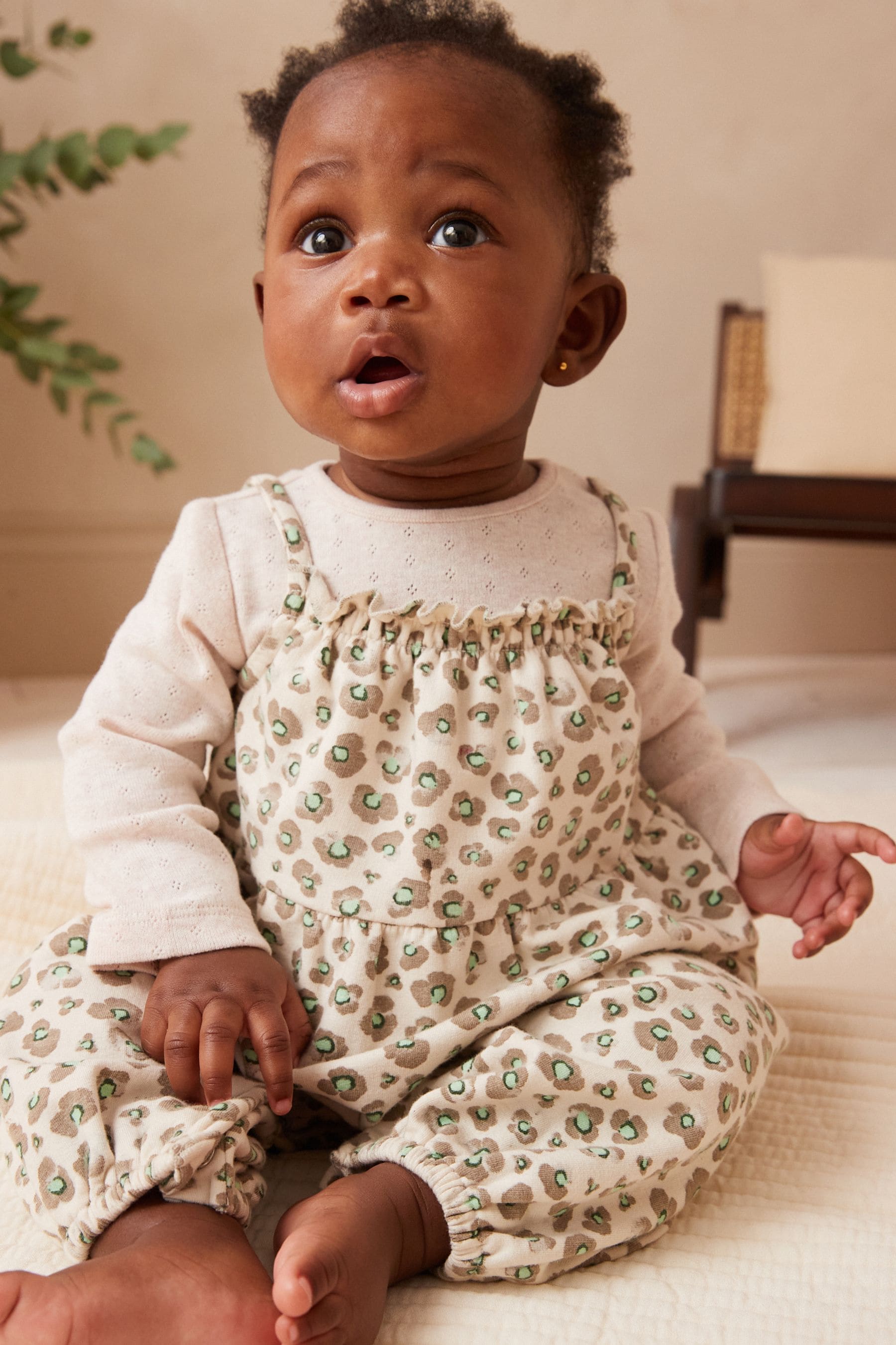 Tan Brown/Cream Leopard Print Bodysuit & Baby Dungarees Set (0mths-3yrs)