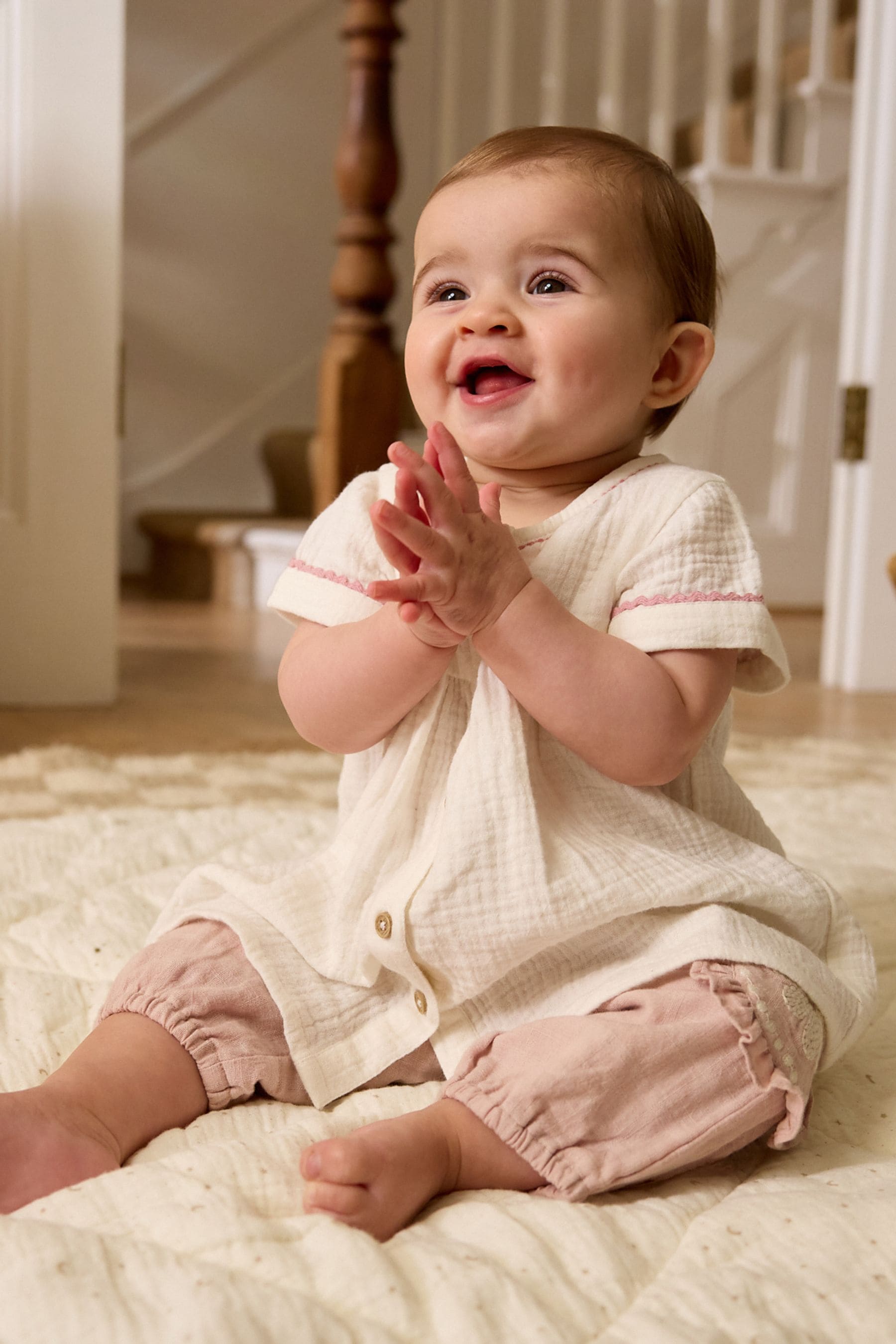 Pink/White Top And Trousers Baby Set (0mths-2yrs)