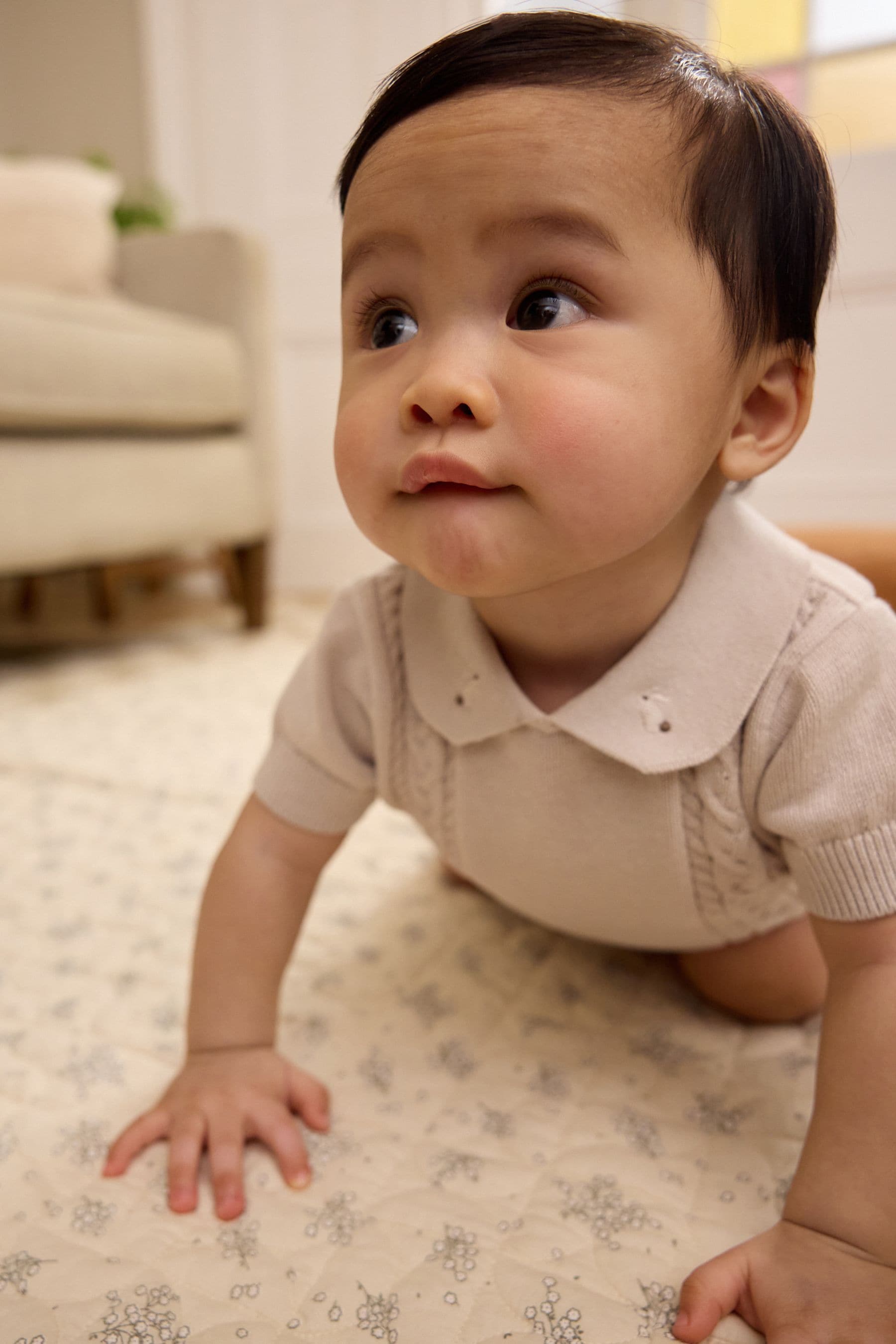 Neutral Knitted Baby Top and Bloomer Short Set (0mths-2yrs)