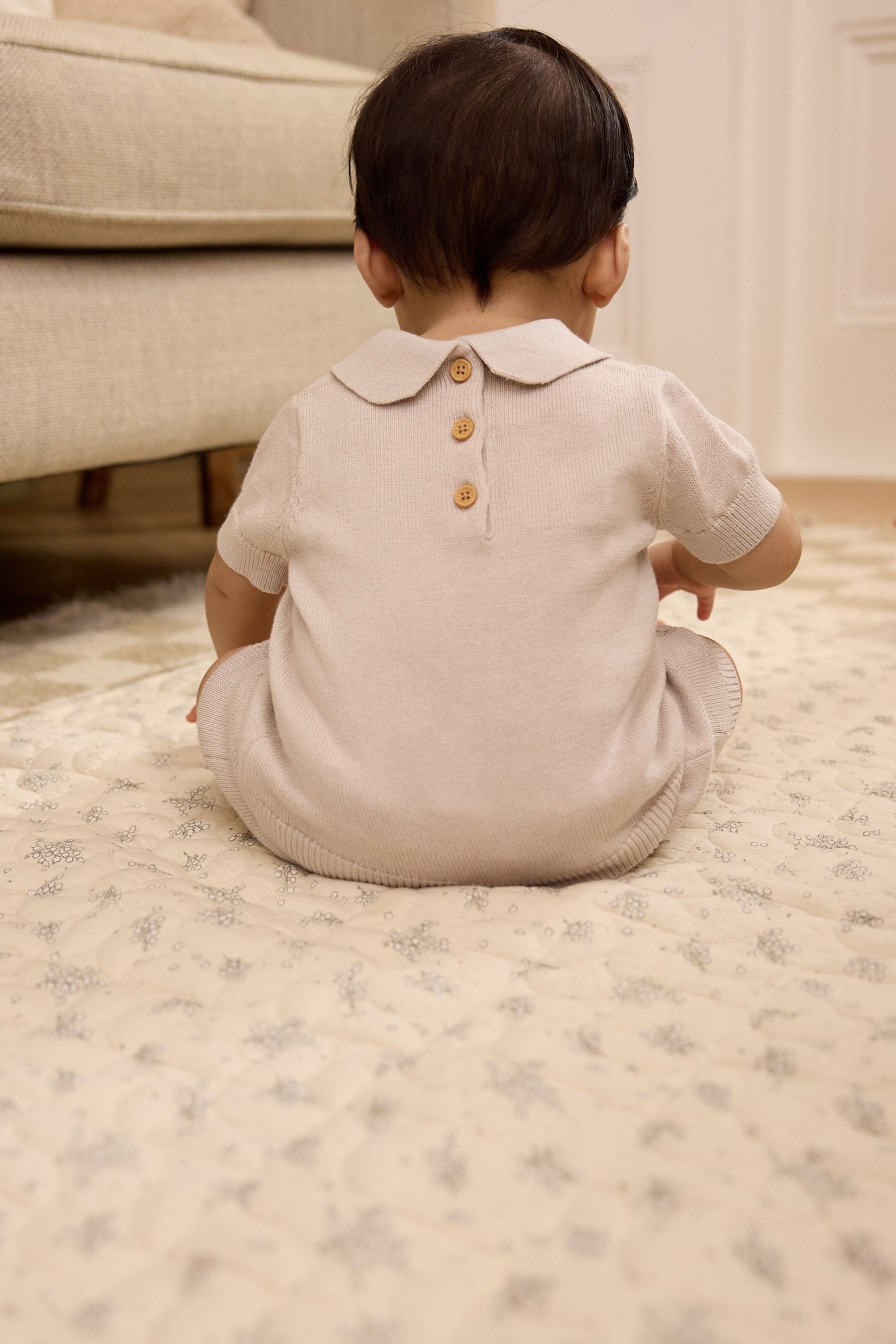 Neutral Knitted Baby Top and Bloomer Short Set (0mths-2yrs)