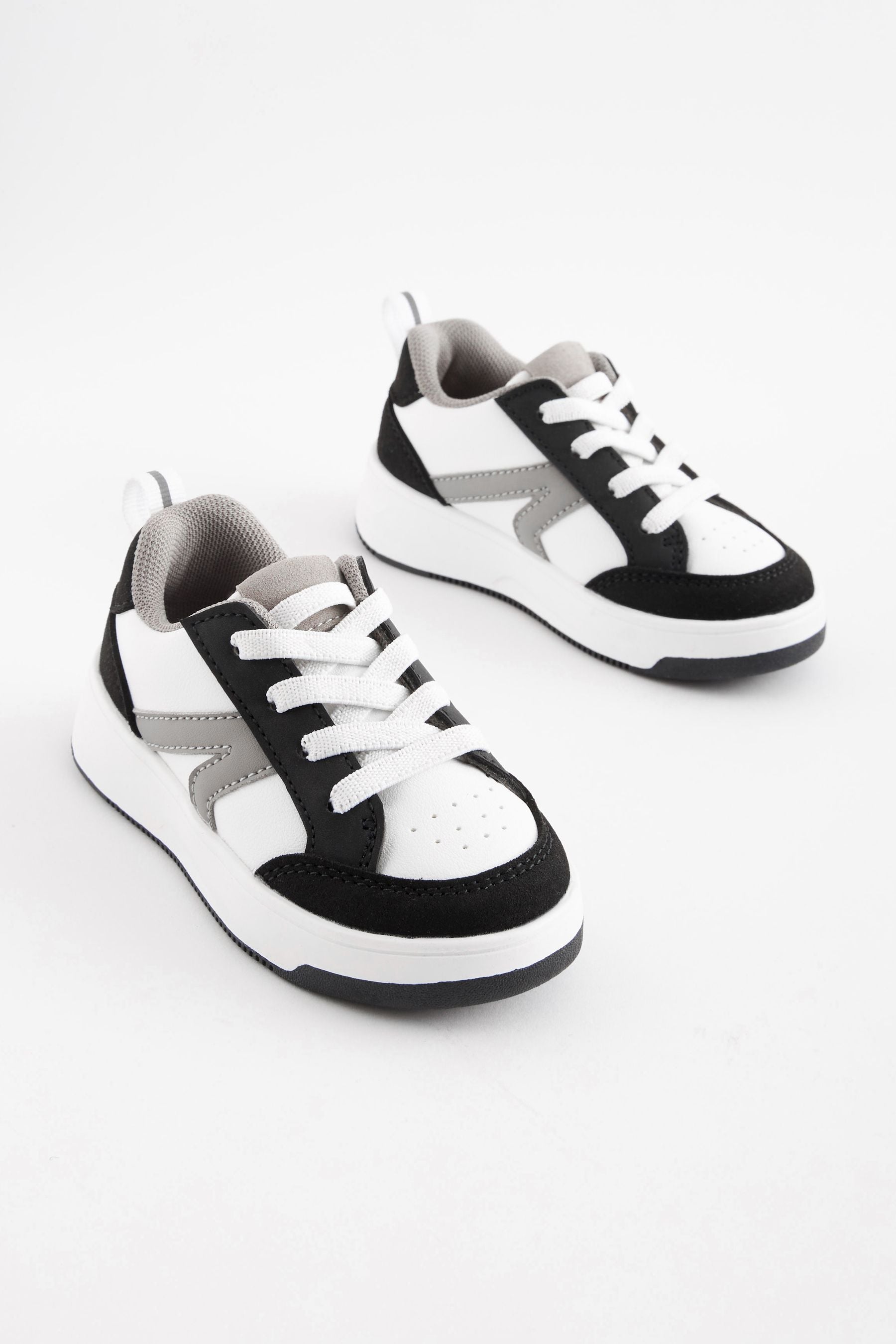 Black/White Elastic Lace Trainers