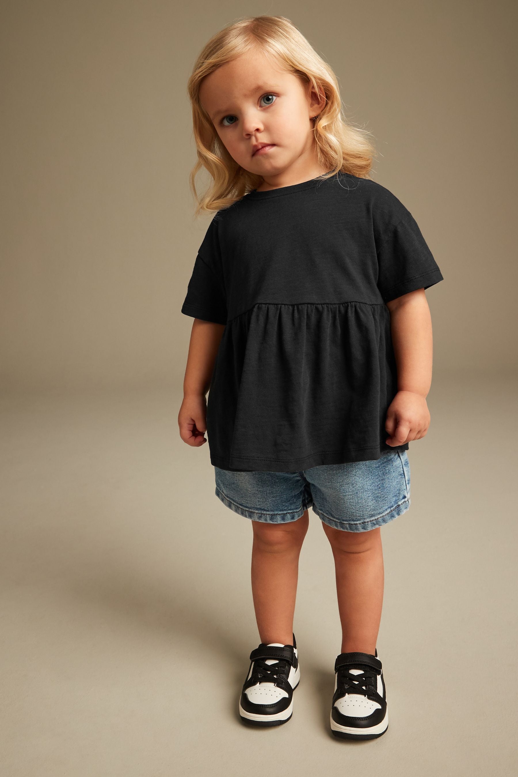 Black Short Sleeve Empire T-Shirt (3mths-7yrs)