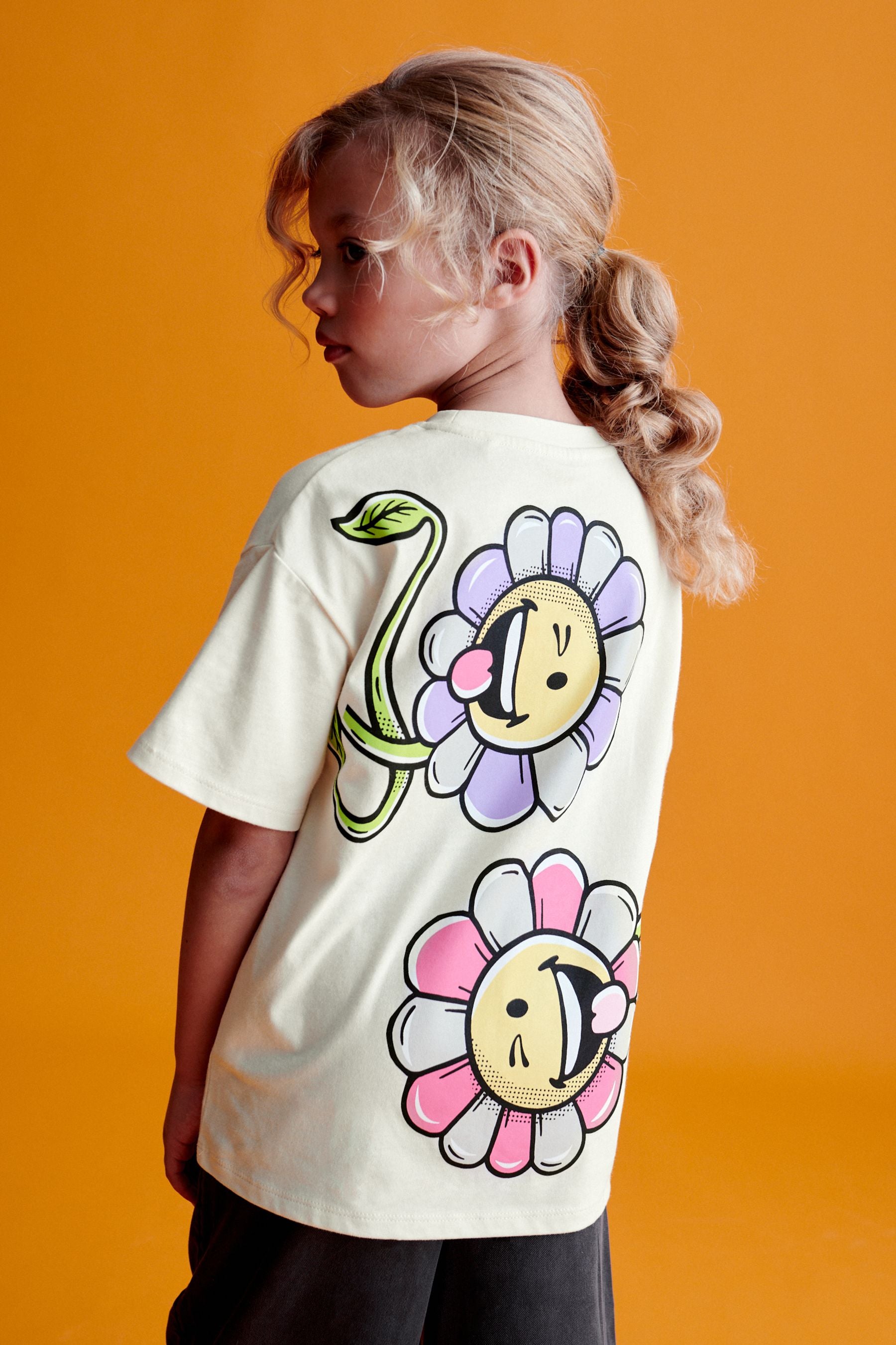 Ecru White Oversized World T-Shirt (3-16yrs)