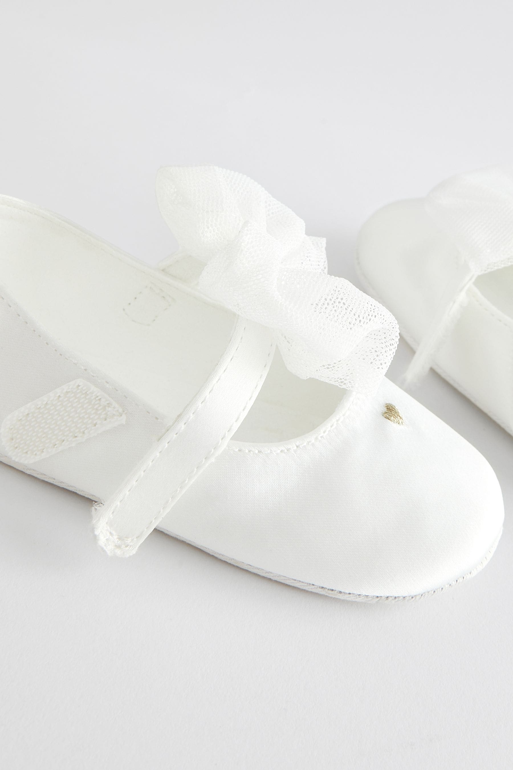 White Bow Occasion Baby Shoes (0-18mths)