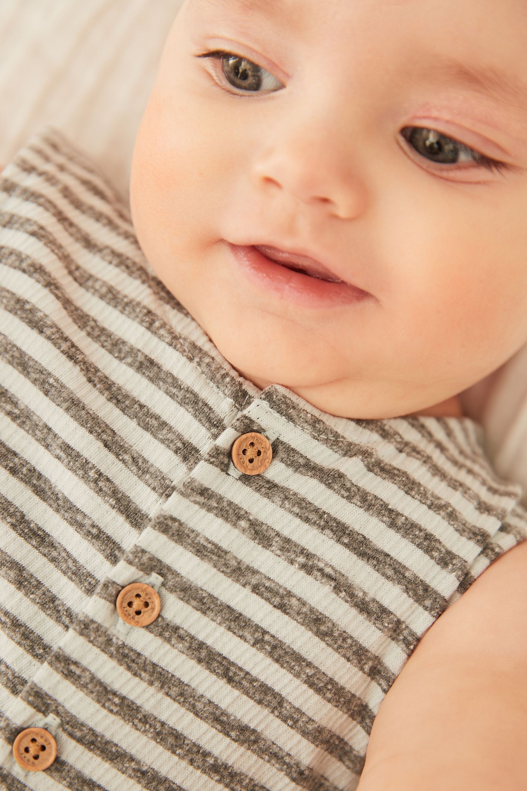 Grey Baby Stripe Romper (0mths-2yrs)