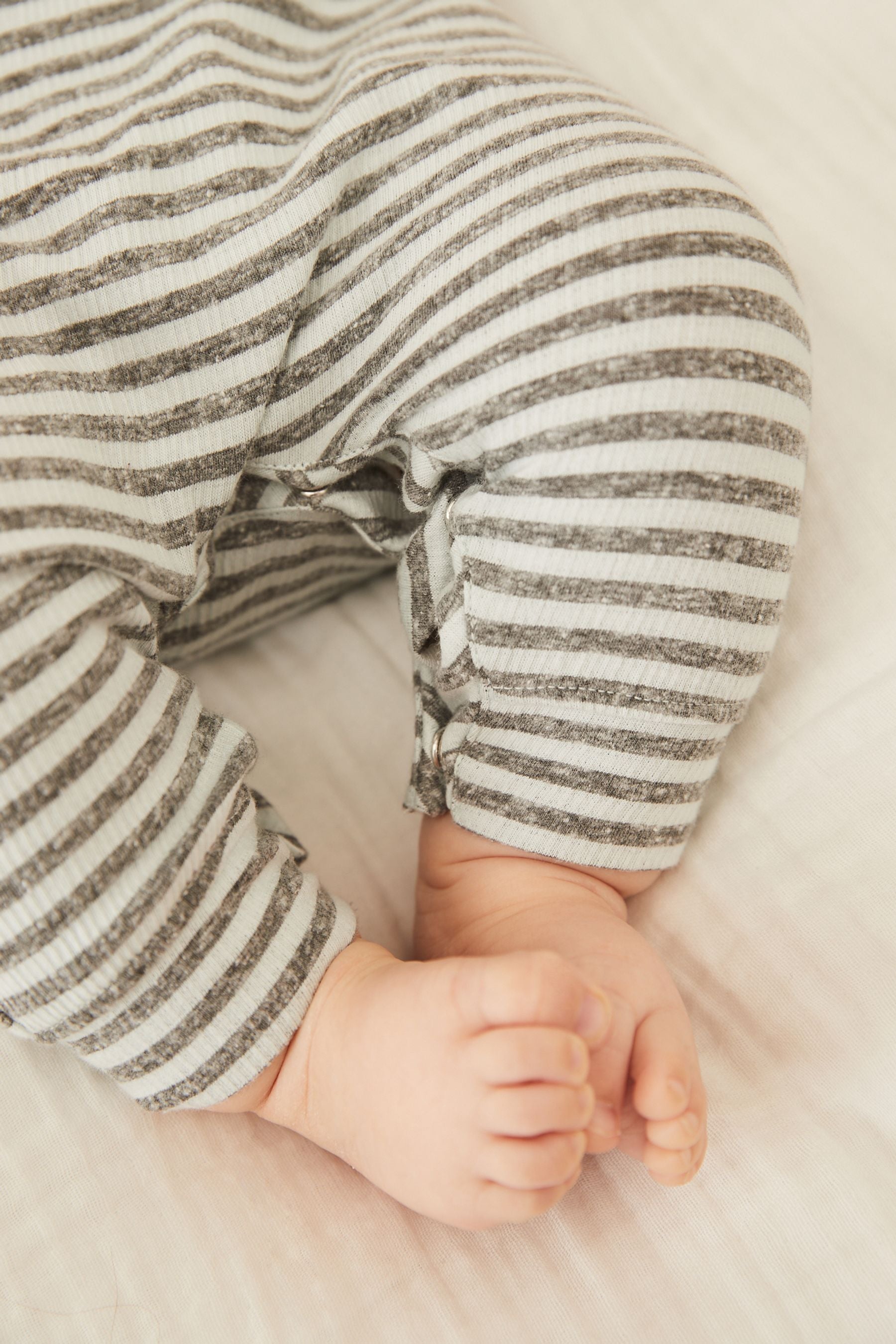 Grey Baby Stripe Romper (0mths-2yrs)