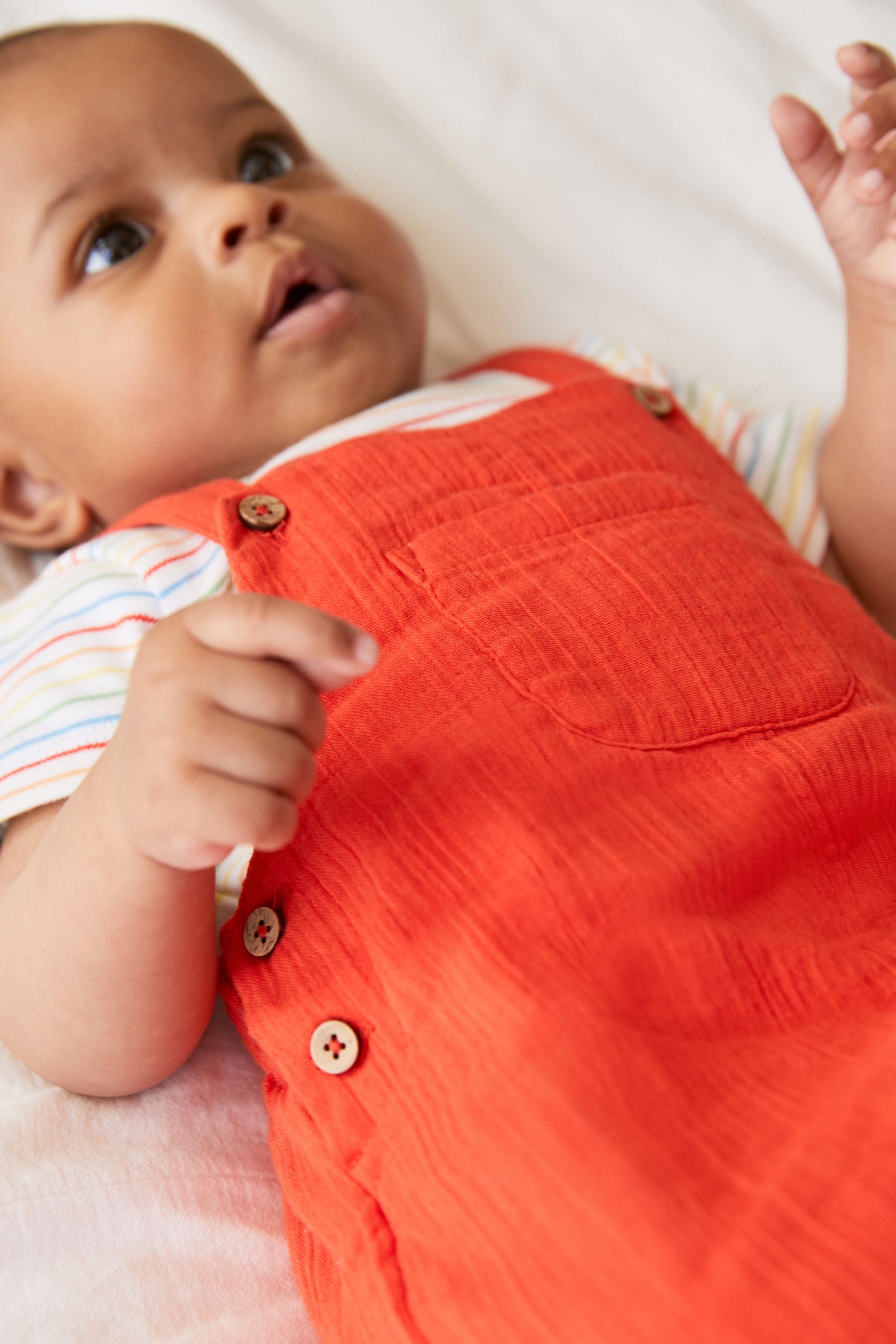 Red Baby 2 Piece Crinkle Dungarees And Bodysuit Set (0mths-2yrs)