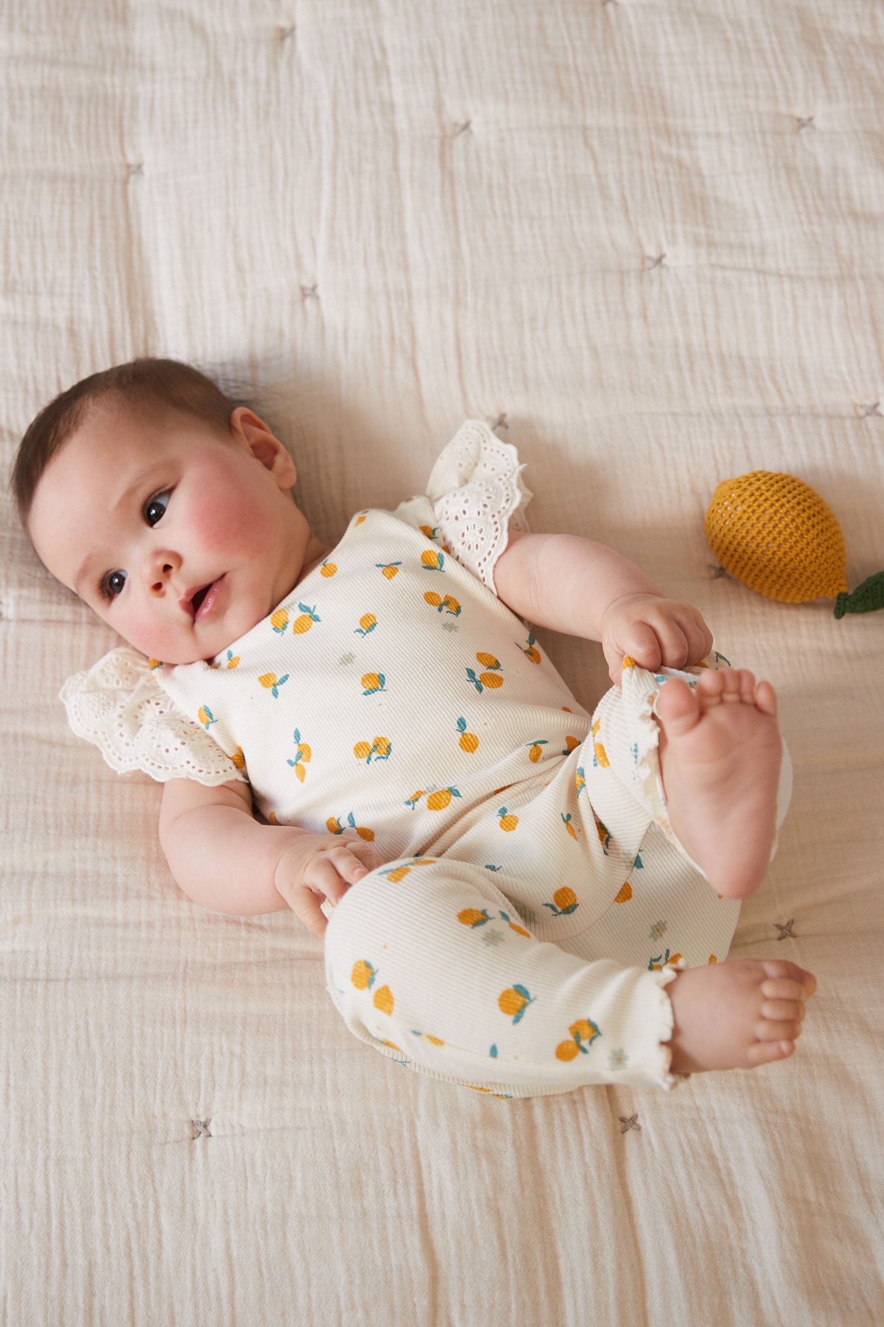 White/Lemon 2 Piece Baby Rib T-Shirt And Legging Set