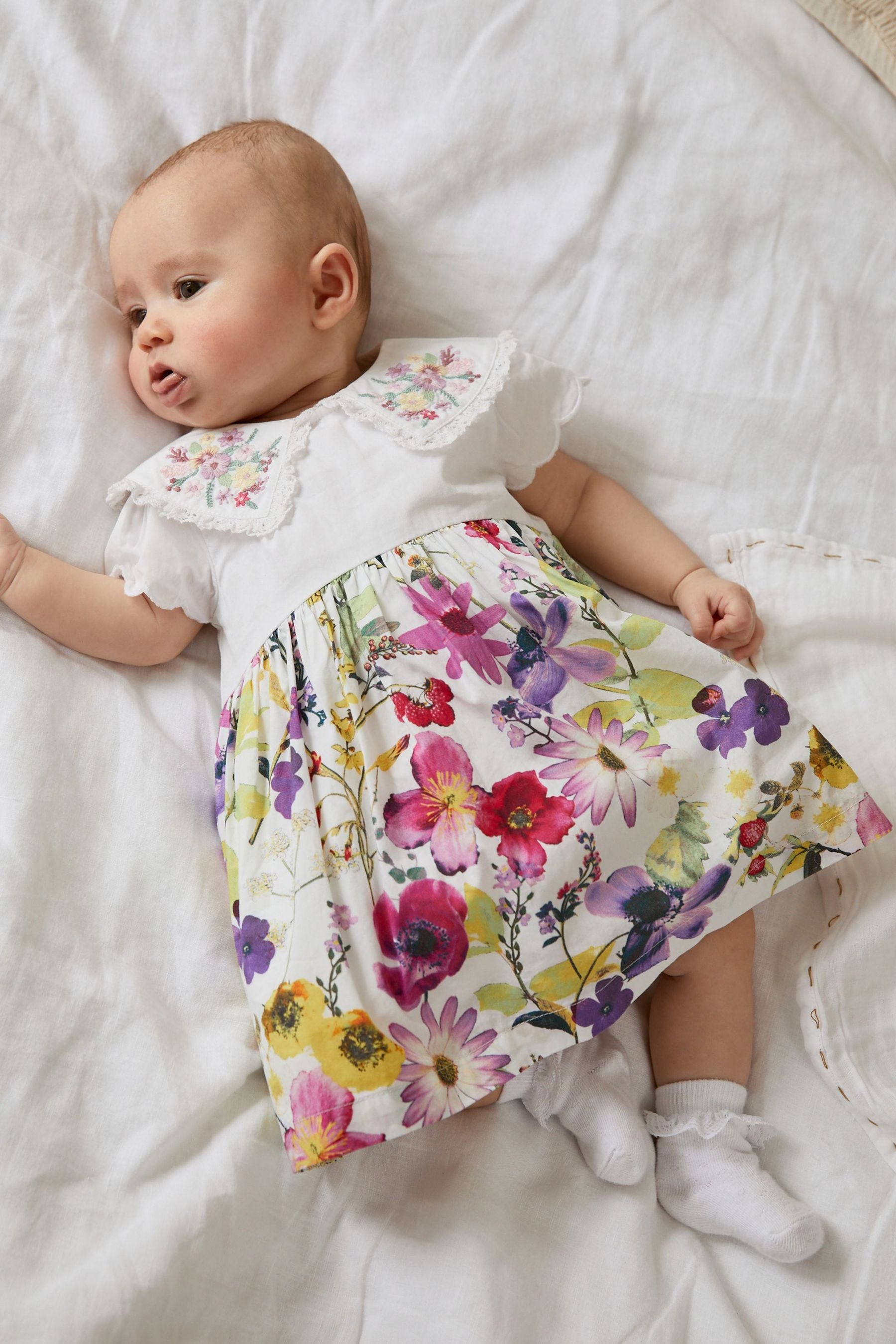 Lilac Purple/White Baby Floral Occasion Dress & Matching Knickers (0mths-2yrs)