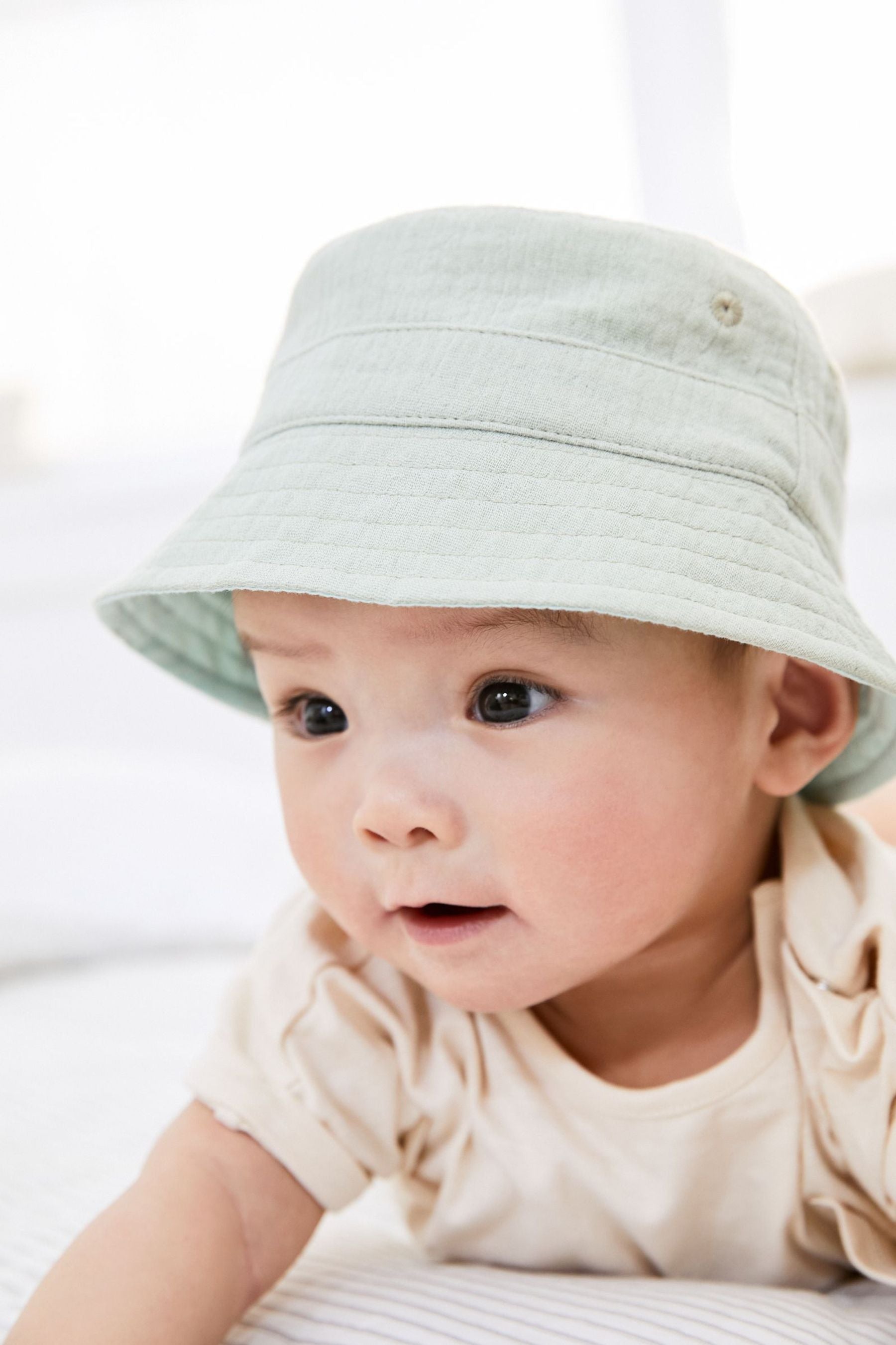 Green/Grey 2 Pack Baby Summer Crinkle Bucket Hats (0mths-2yrs)