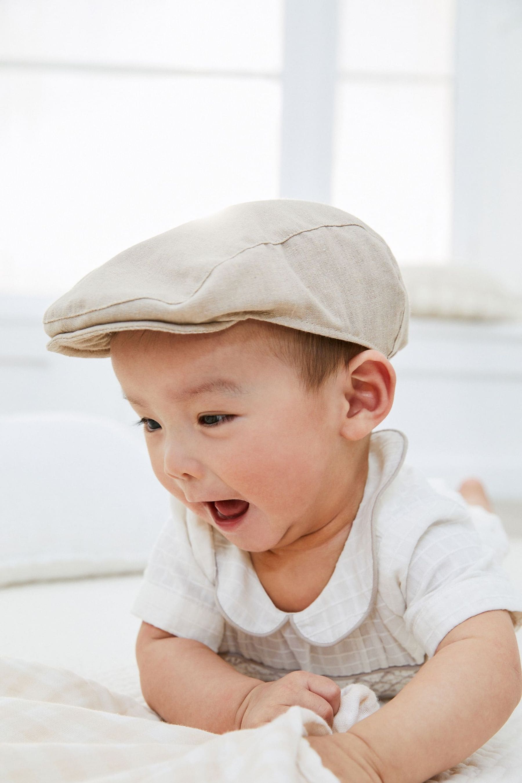 Beige Baby Flat Cap (0mths-2yrs)