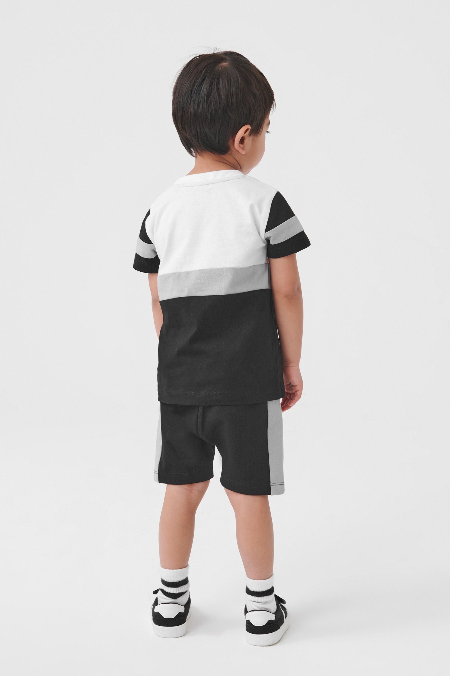 Black/White Colourblock T-Shirt and Shorts Set (3mths-7yrs)