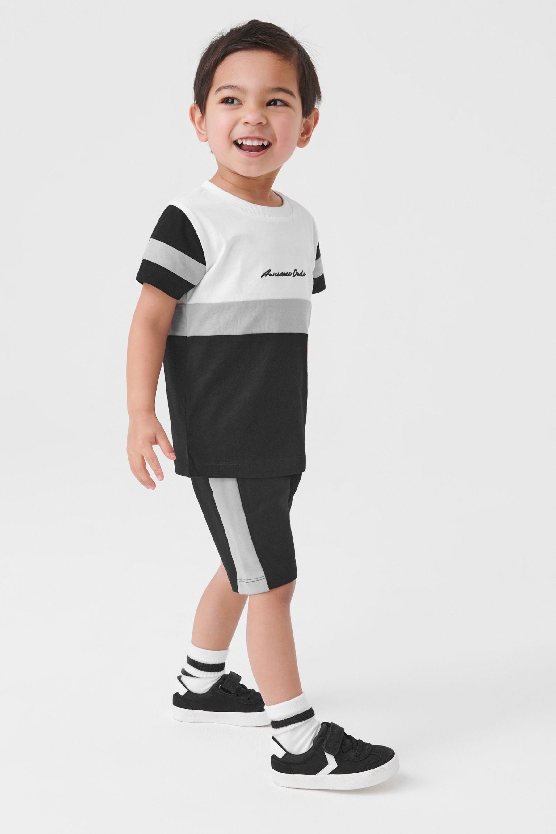 Black/White Colourblock T-Shirt and Shorts Set (3mths-7yrs)