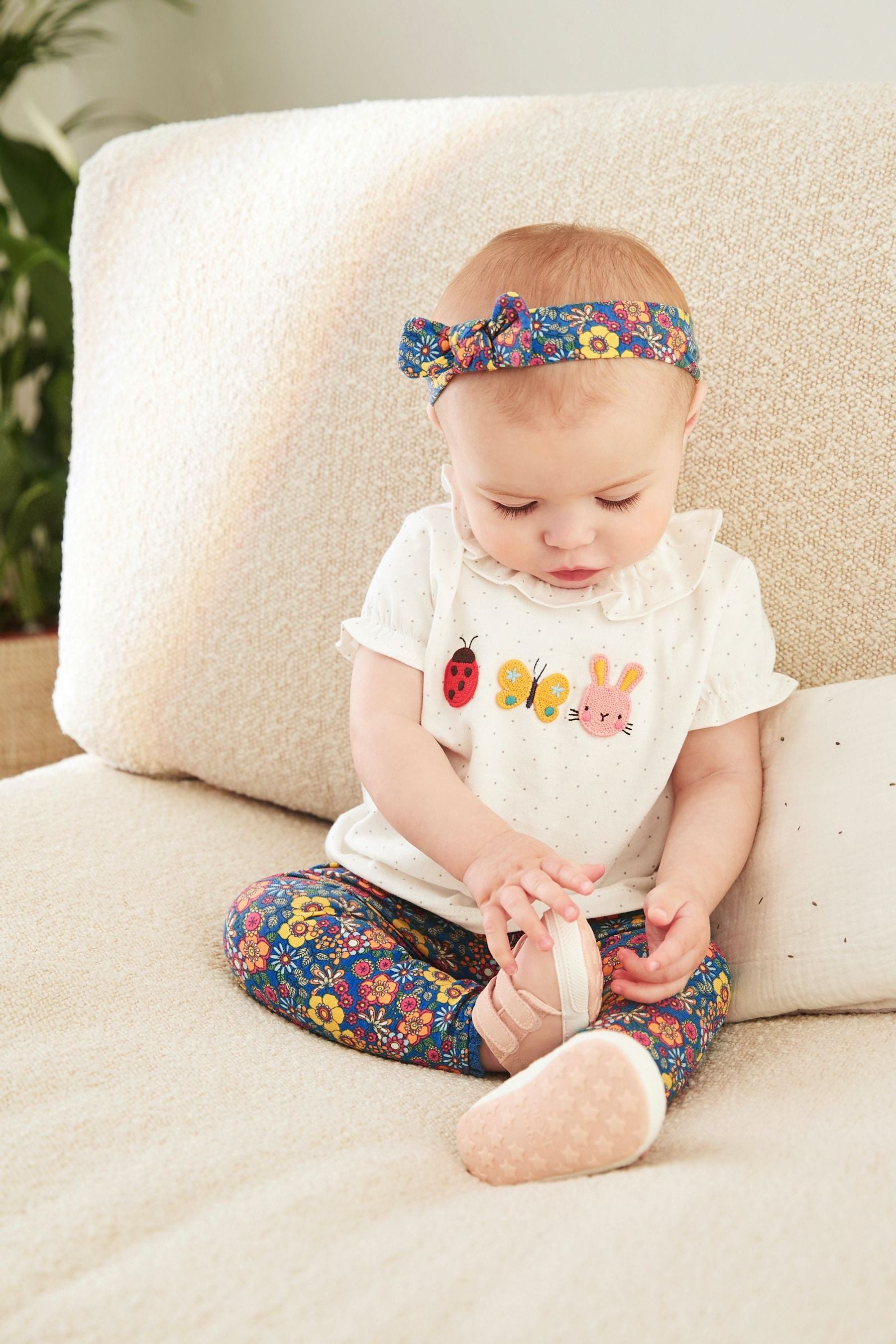 White and Blue Floral Character Baby T-Shirt, Leggings And Headband Set (0mths-3yrs)