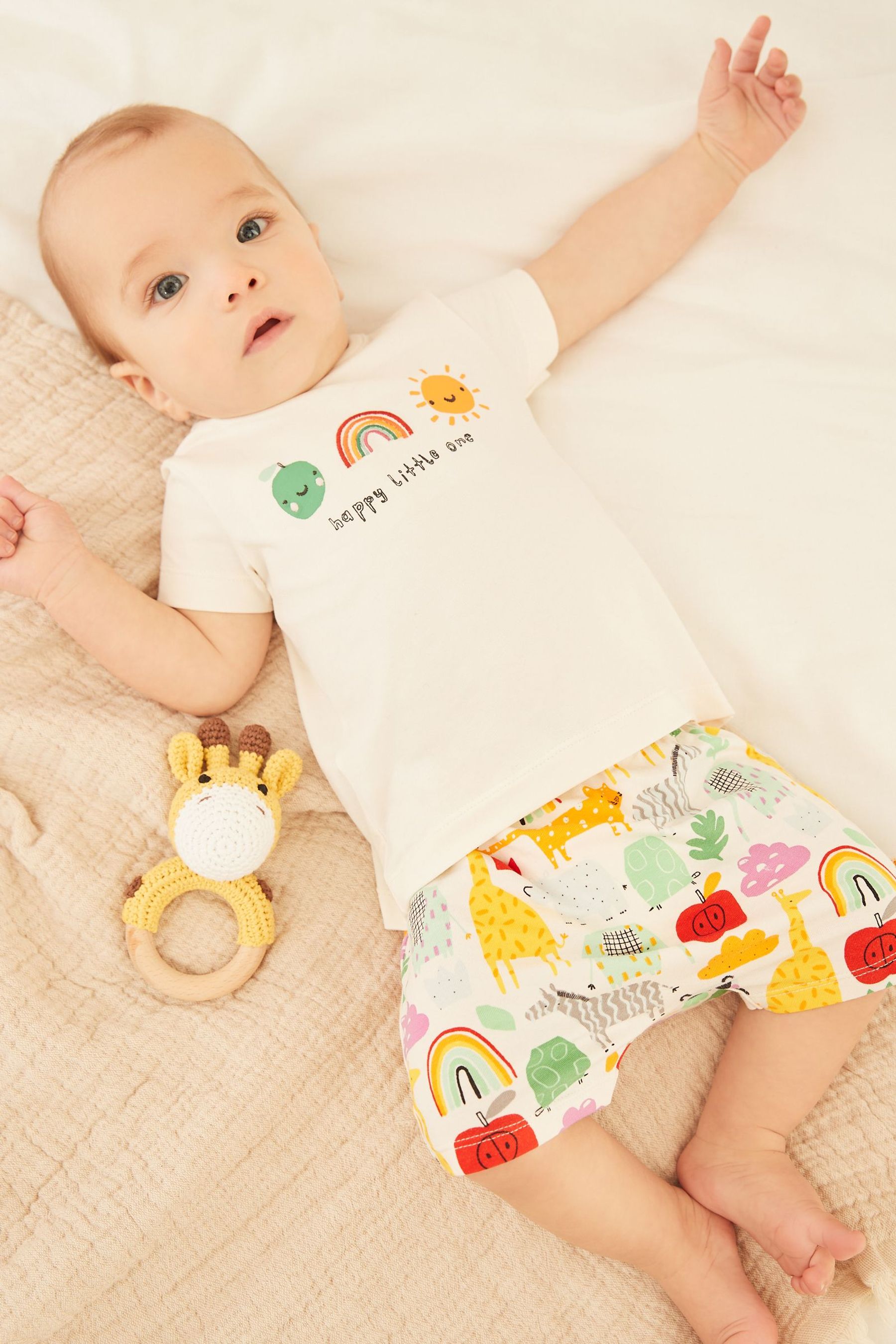 Cream Bright Animal Print Baby 2 Piece T-Shirt and Shorts Set (0mths-2yrs)