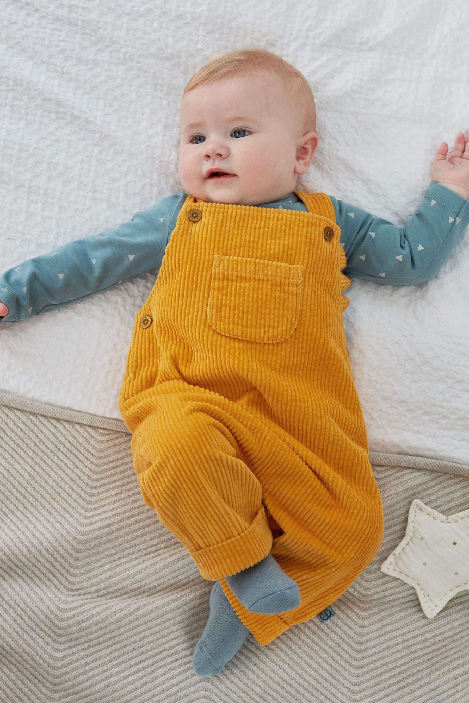 Ochre Yellow 2 Piece Cord Dungarees With Bodysuit (0mths-2yrs)