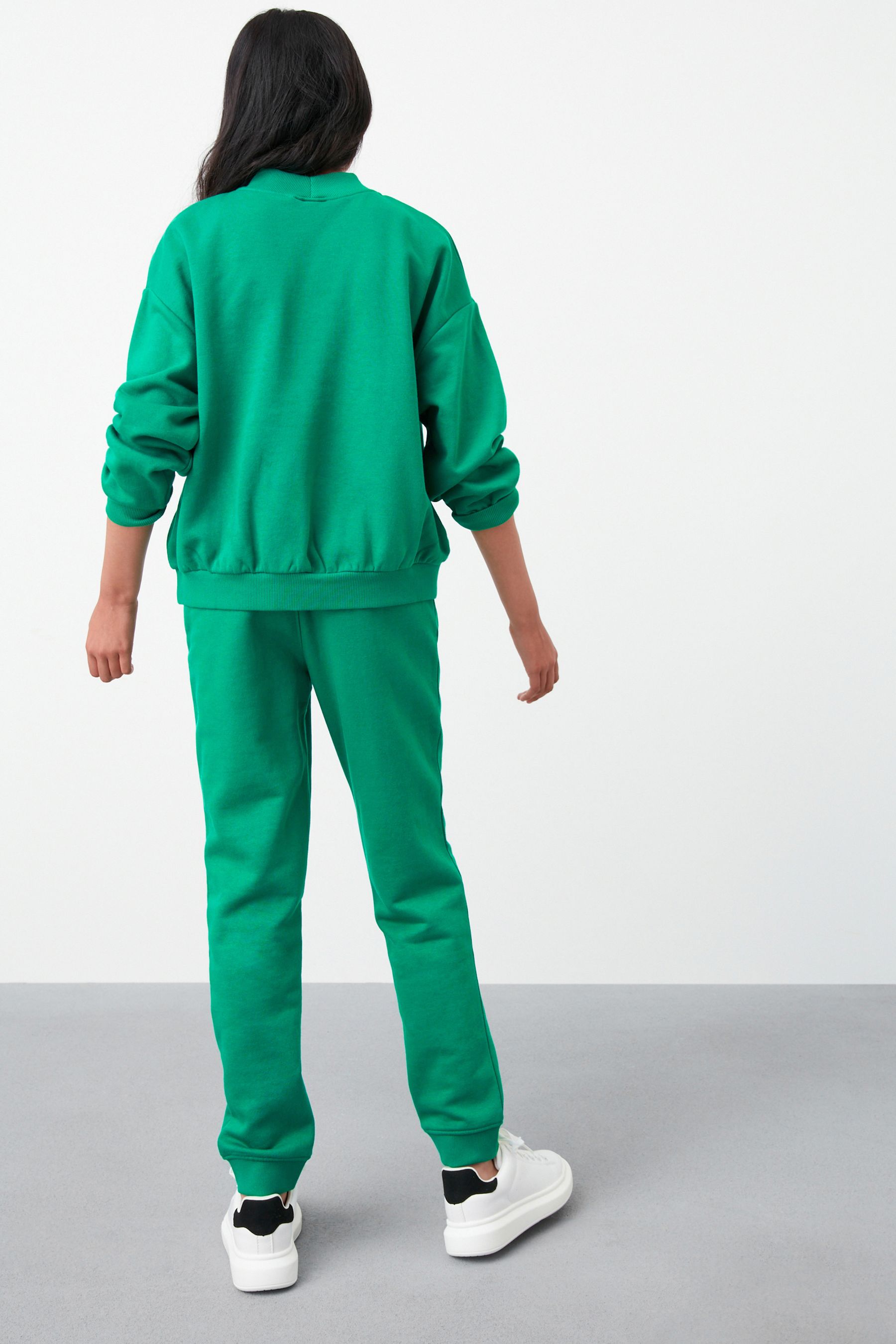 Green Sweat Top (3-16yrs)