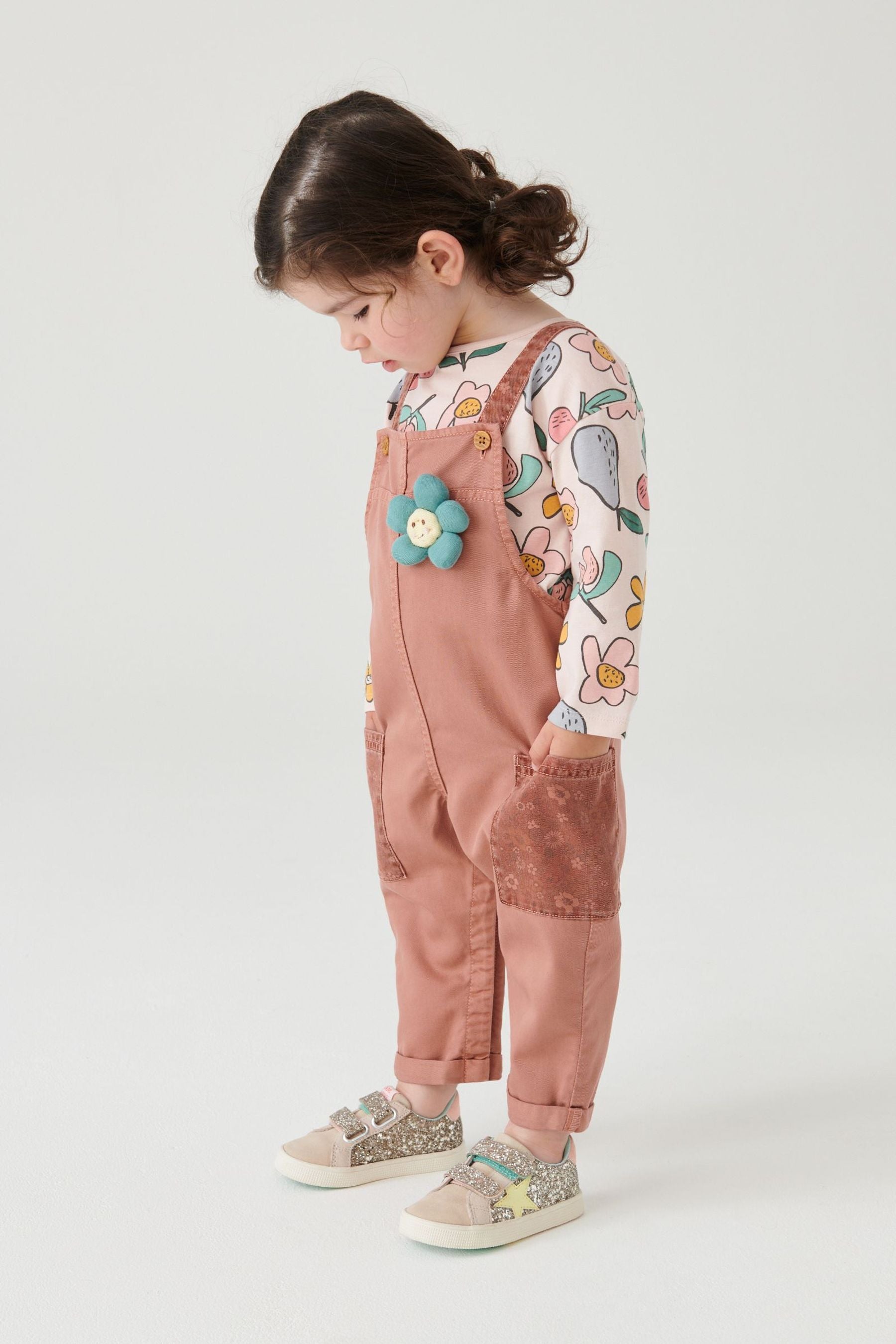 Pink Retro Floral Dungarees And T-Shirt Set (3mths-8yrs)