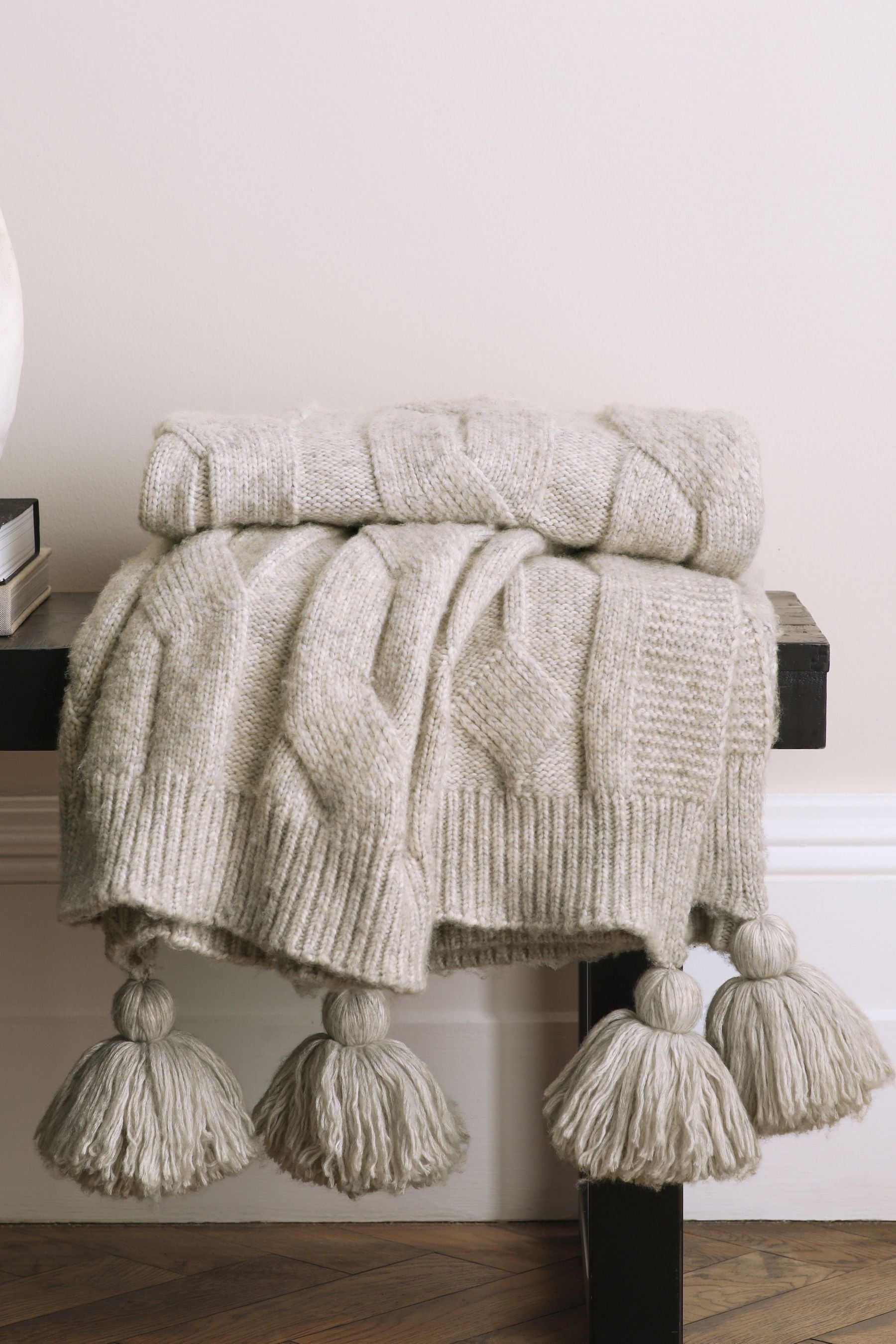 Light Grey Cosy Cable Knit Throw